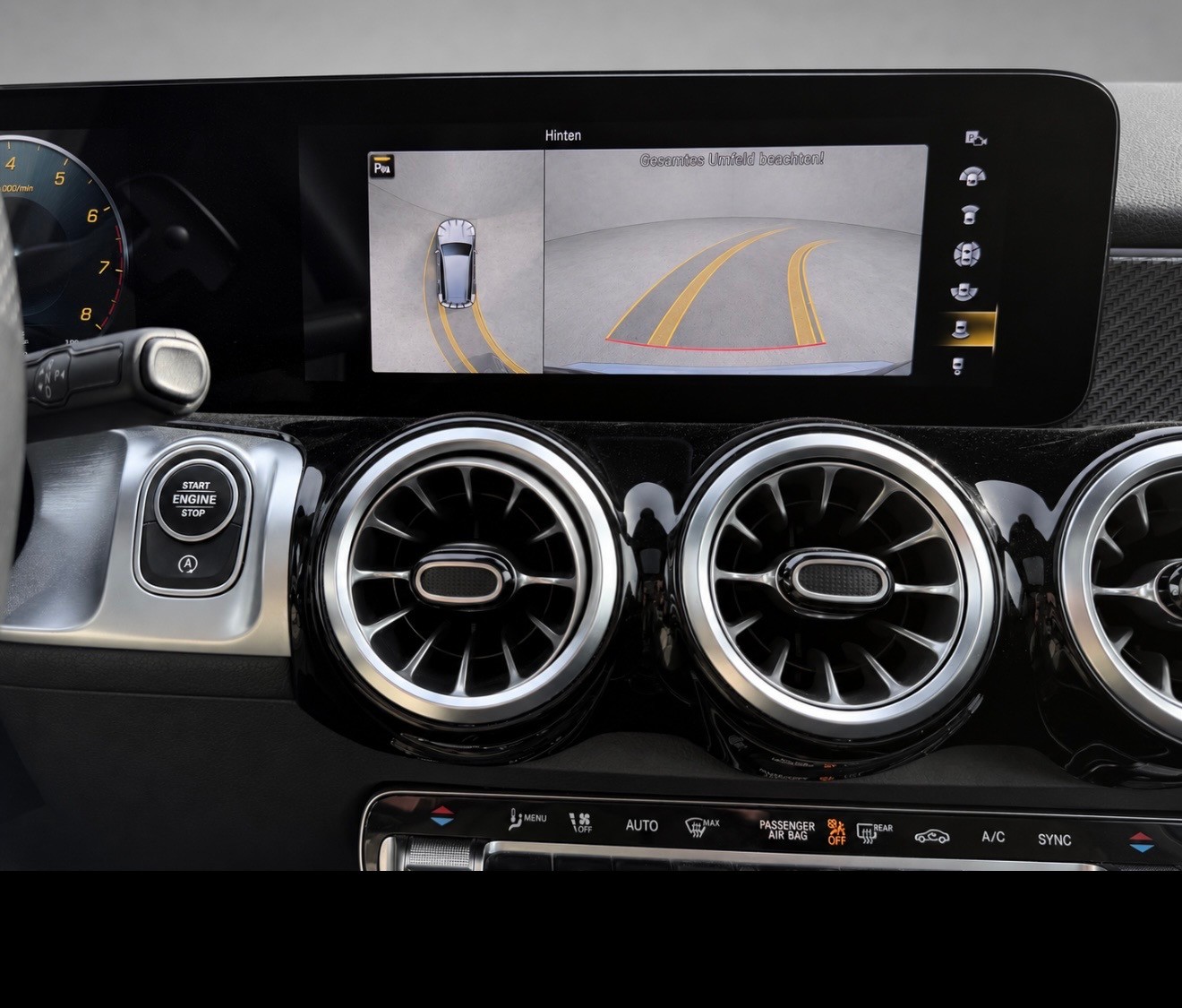 MERCEDES-BENZ GLB 250 4Matic AMG Line 8G-Tronic-image-7