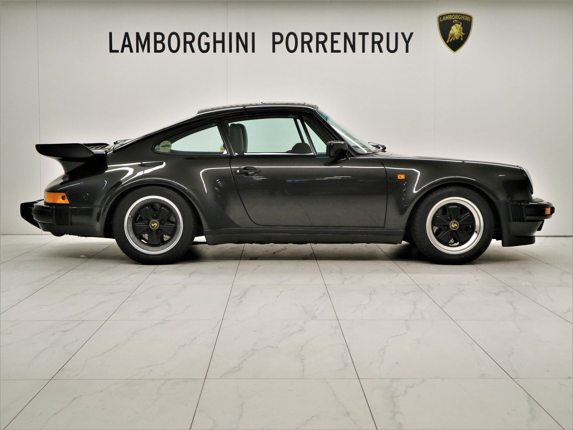 PORSCHE 911 Turbo-image-1