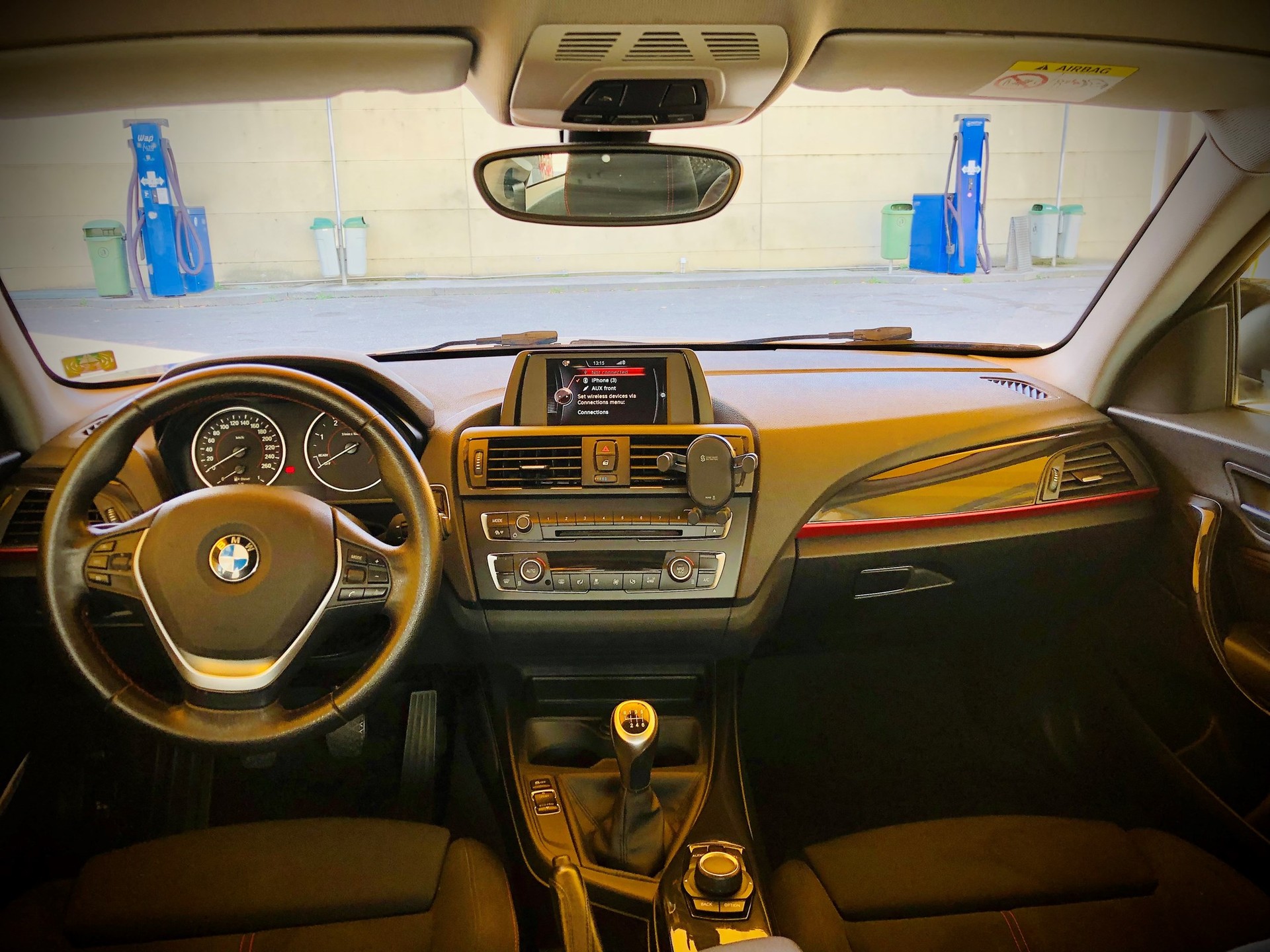 BMW 218d Sport Line-image-2