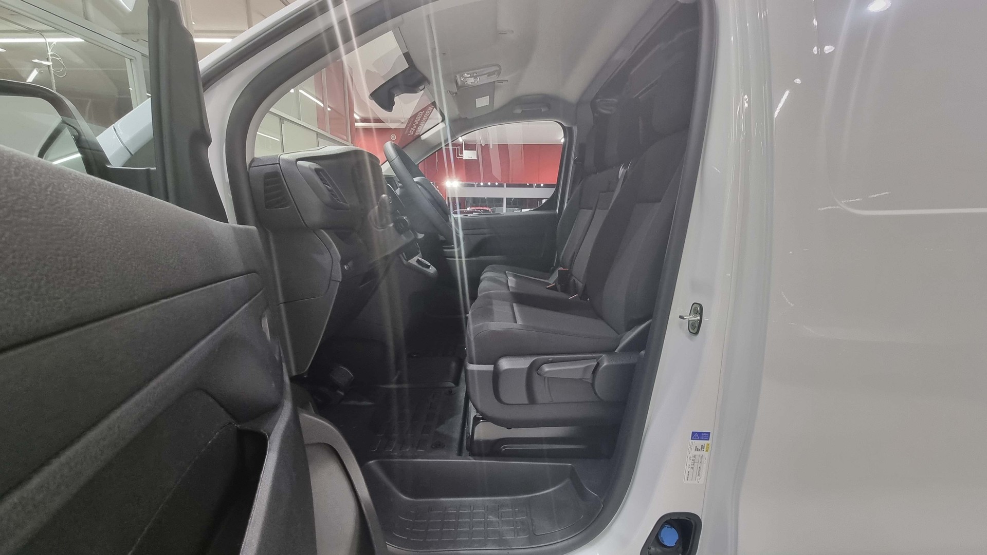 FIAT Scudo Kaw. L3 2.0 Multijet 145 Business Worker-image-13