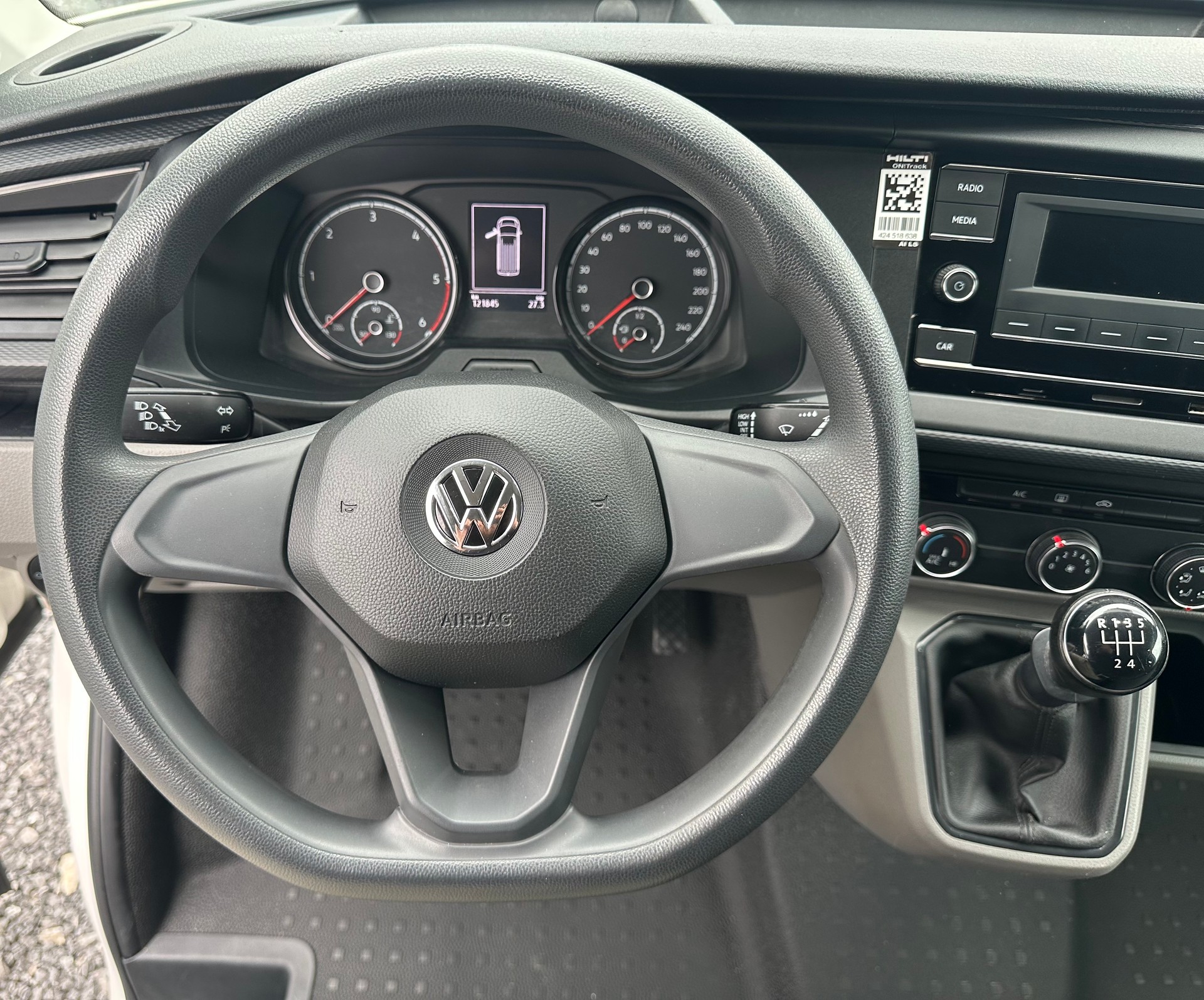 VW T6.1 2.0 TDI Entry-image-12