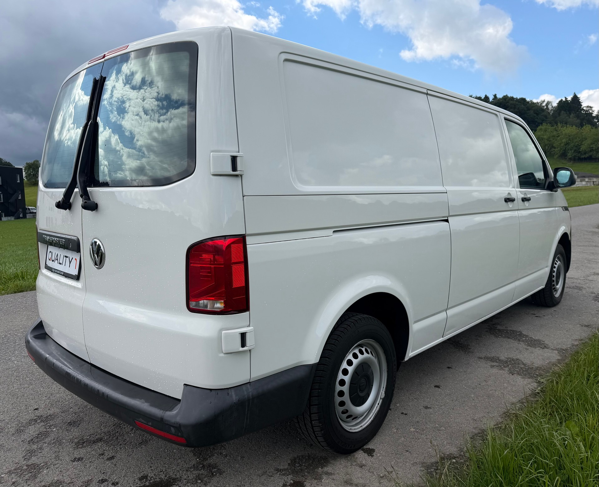 VW T6.1 2.0 TDI Entry-image-4