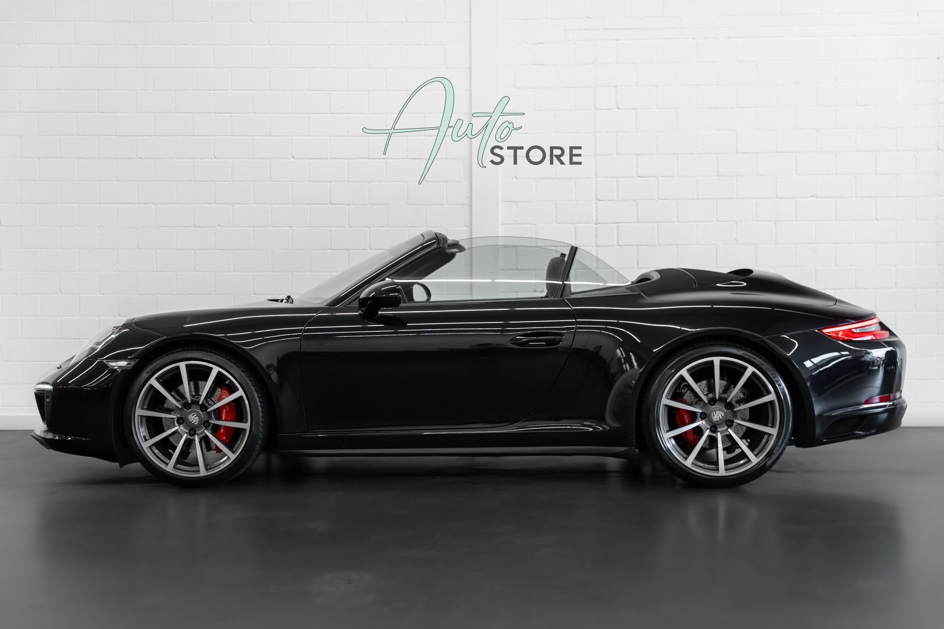 PORSCHE 911 Carrera 4S Cabrio PDK-showroom-element-2