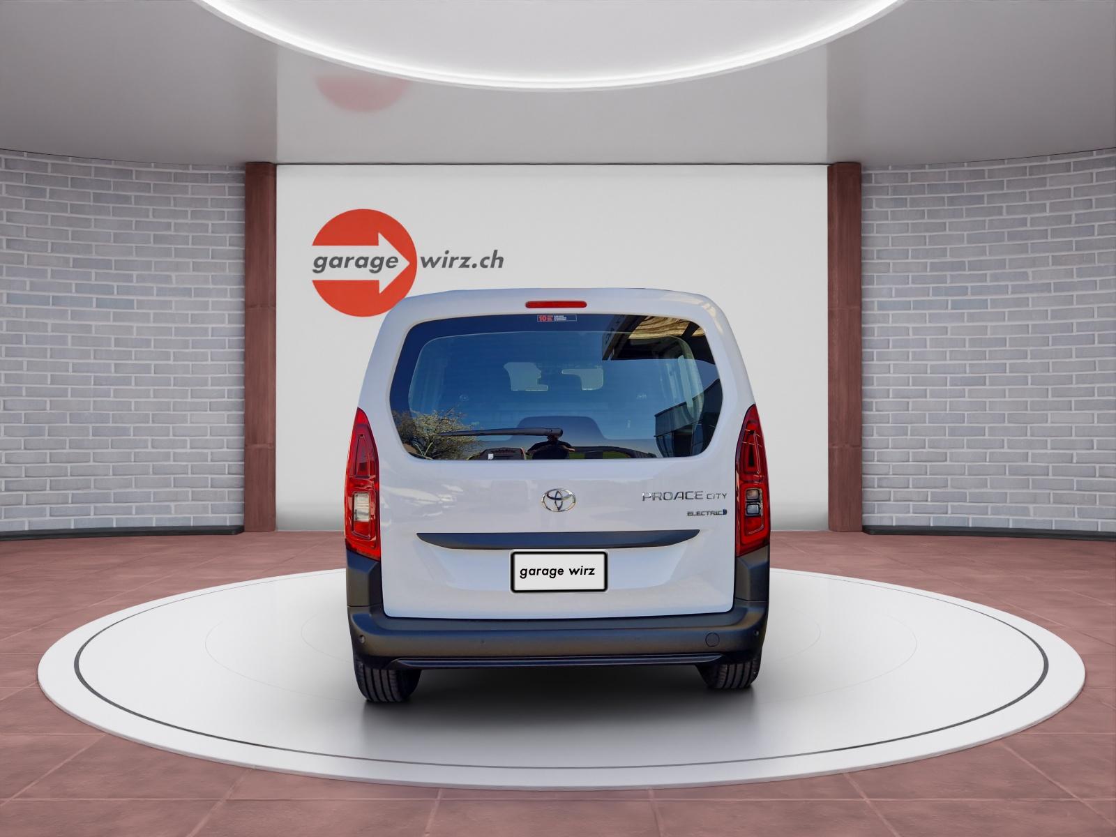 TOYOTA PROACE CITY Van L1 52KWh Active-image-3