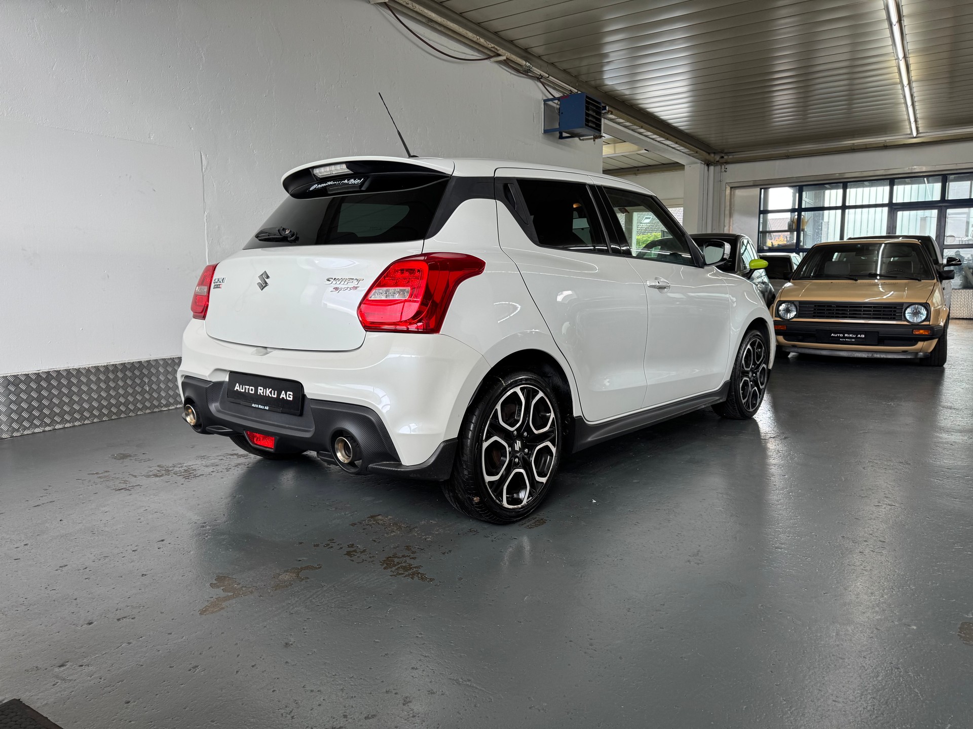 SUZUKI Swift Sport 1.4i 16V Swiss Edition-image-9