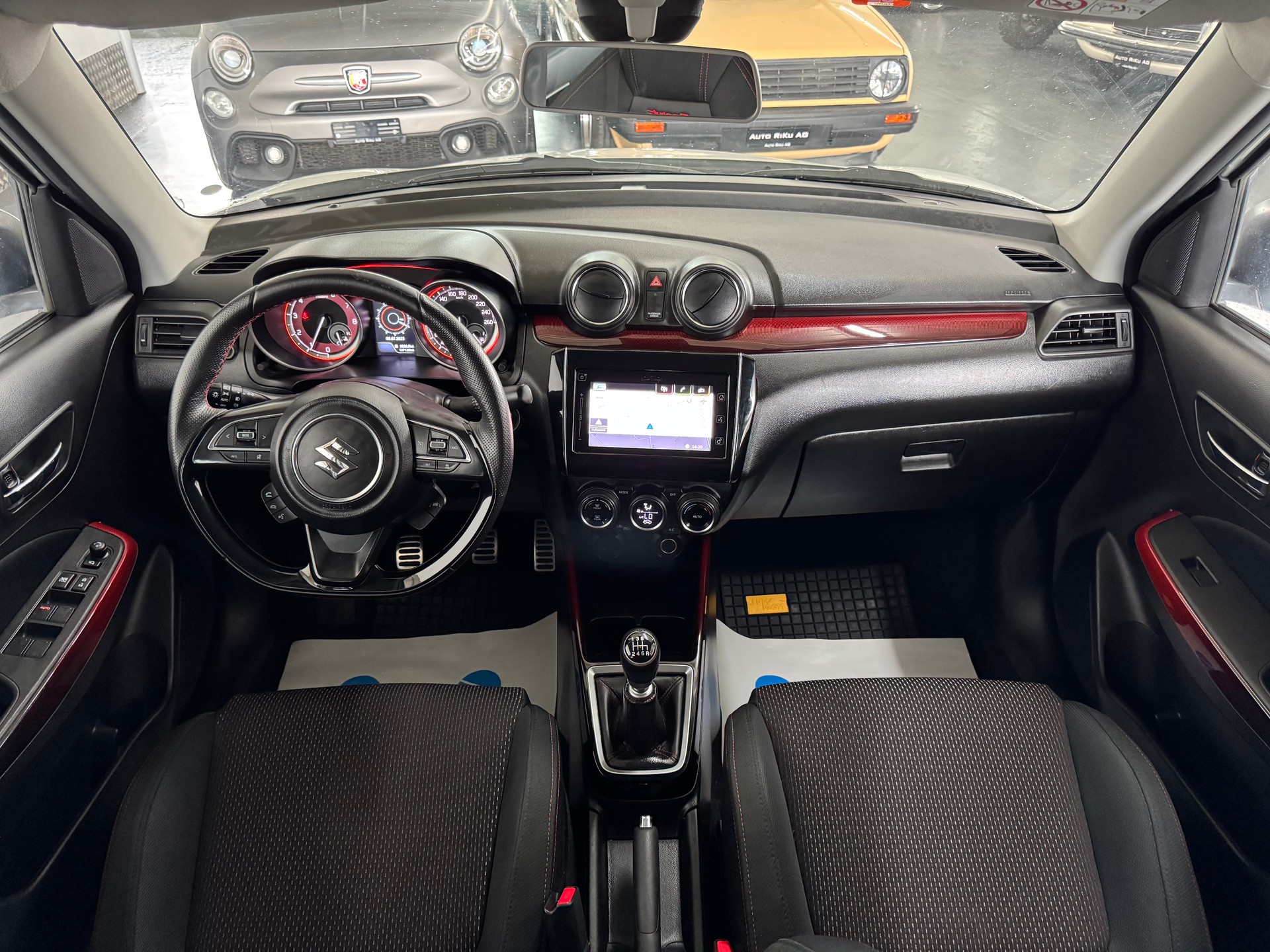 SUZUKI Swift Sport 1.4i 16V Swiss Edition-image-15