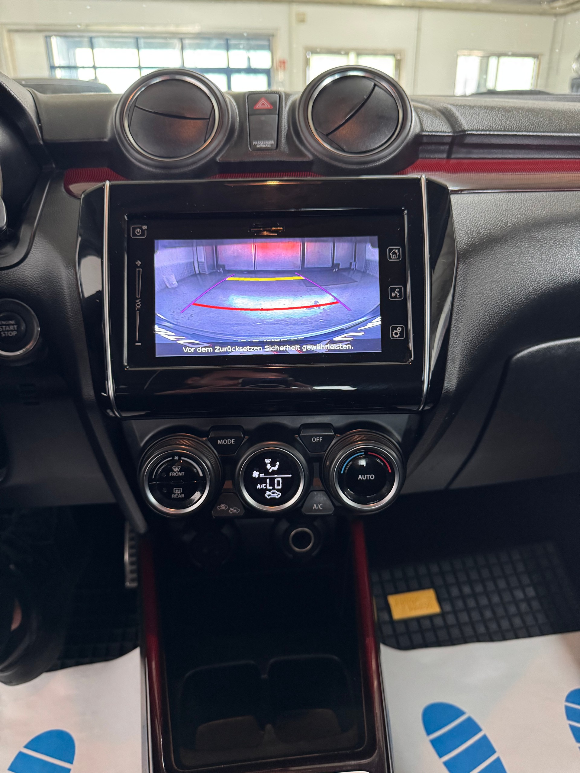 SUZUKI Swift Sport 1.4i 16V Swiss Edition-image-17