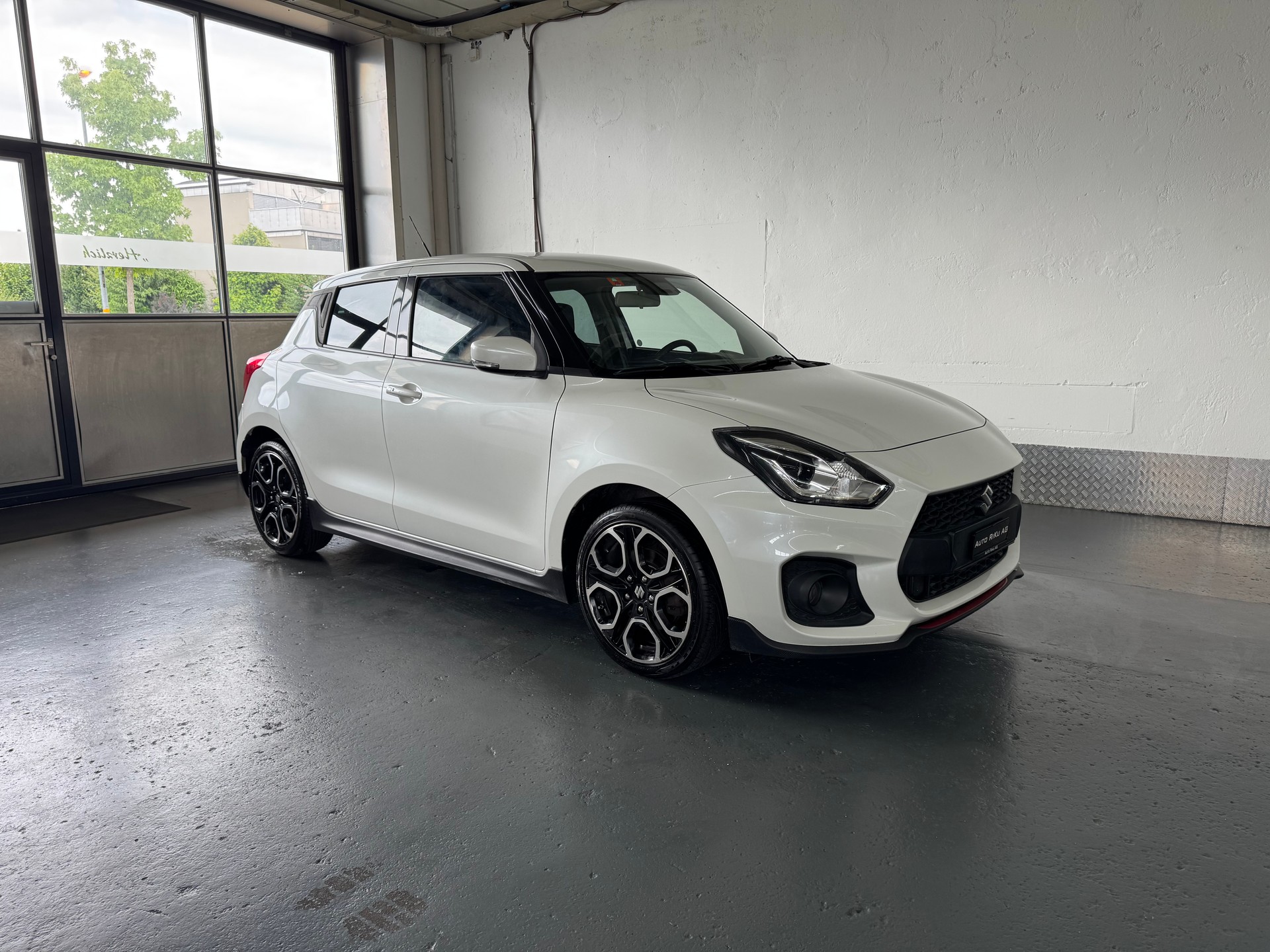 SUZUKI Swift Sport 1.4i 16V Swiss Edition-image-1