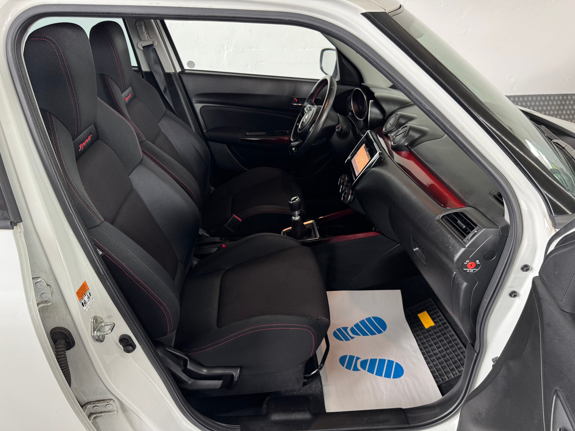 SUZUKI Swift Sport 1.4i 16V Swiss Edition-image-19