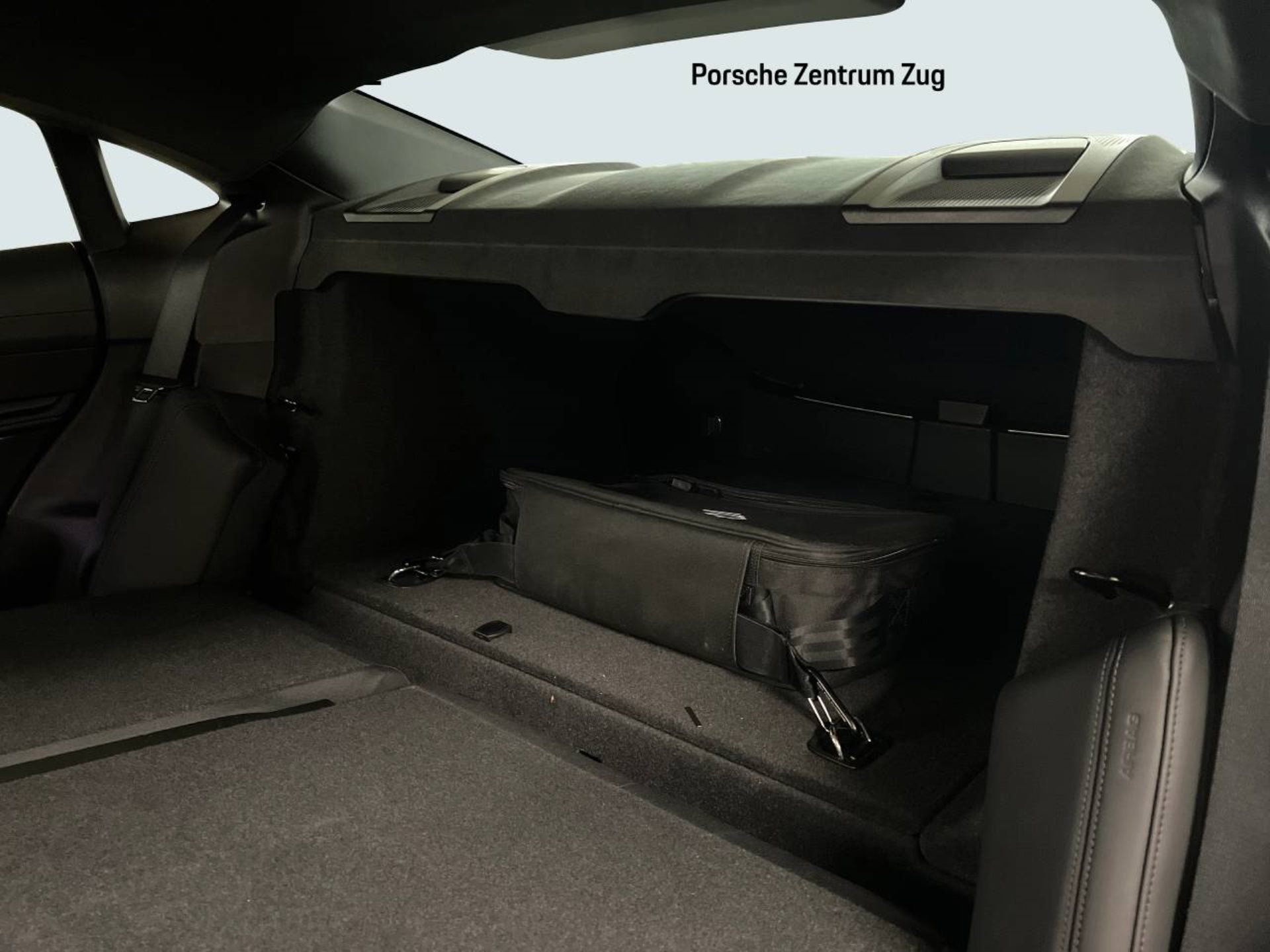 PORSCHE Taycan Turbo-image-25