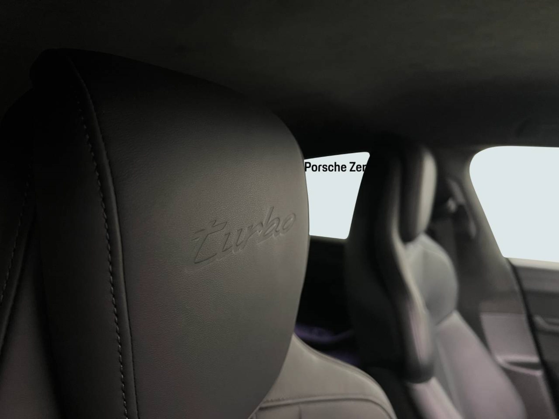PORSCHE Taycan Turbo-image-21