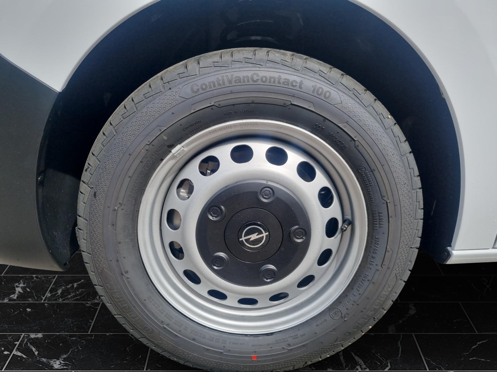 OPEL Vivaro Cargo 2.0 D 144 S/S-image-10