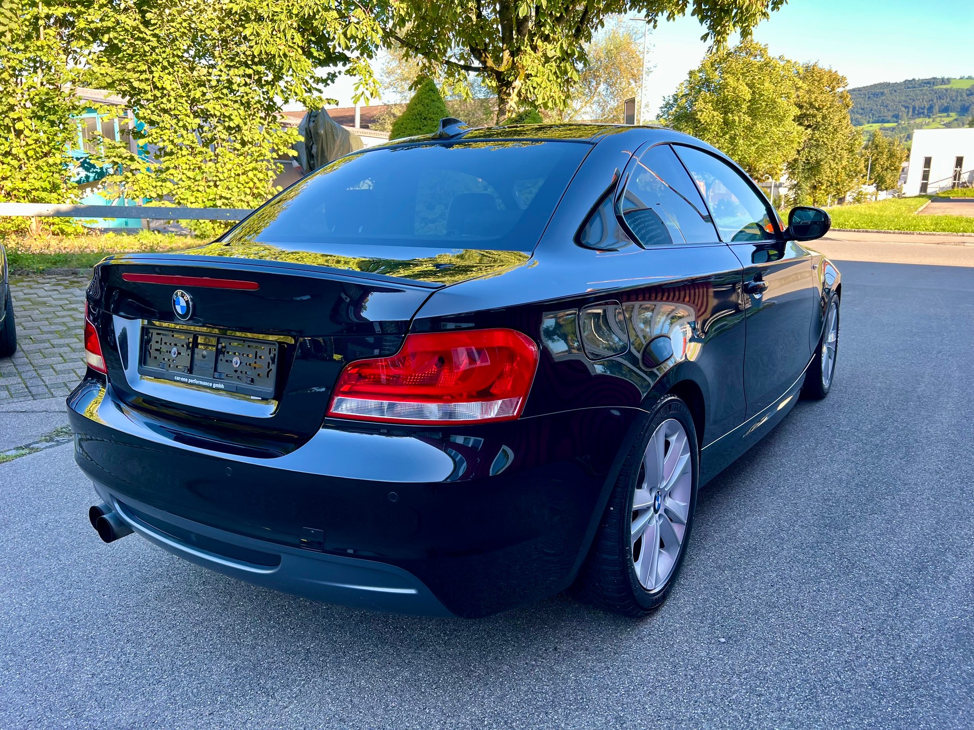 BMW 135i Coupé DSG-image-2
