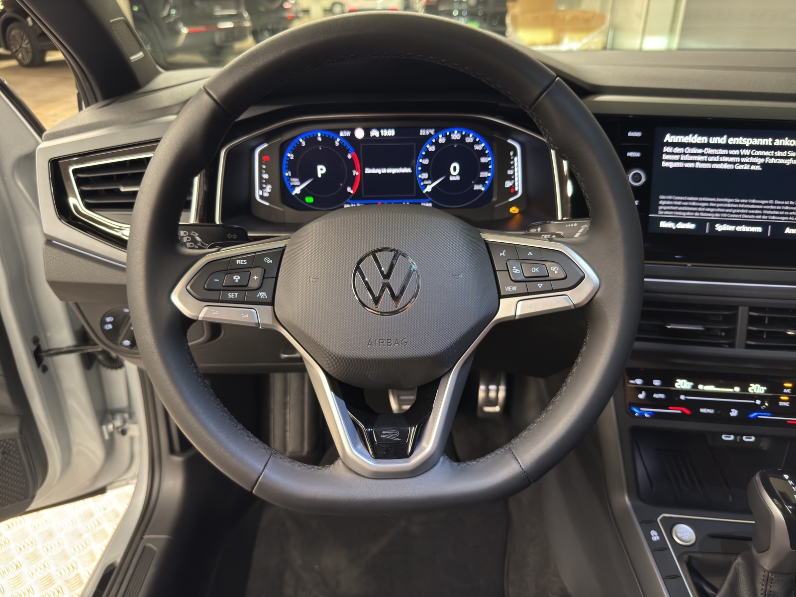 VW Polo 1.0 TSI 115 R-Line United DSG-image-13