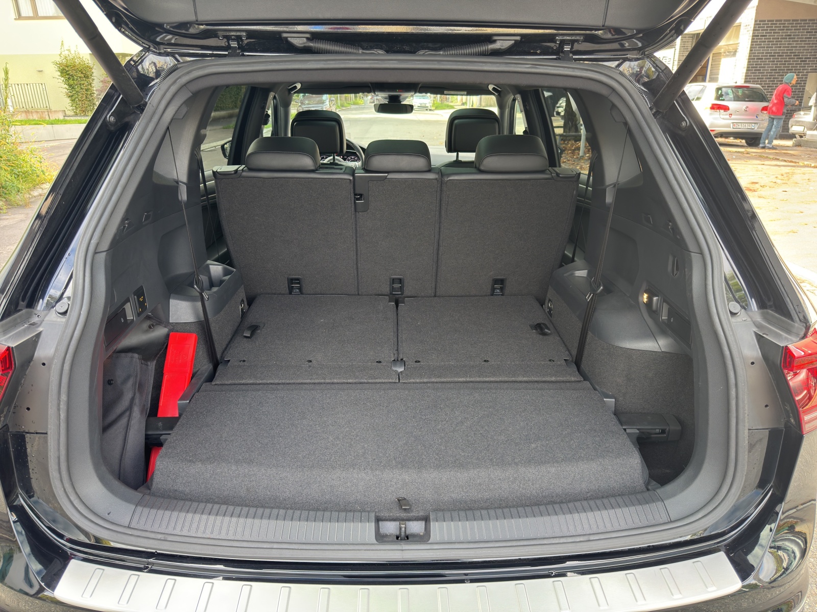 VW Tiguan Allspace 2.0 TDI SCR Highline 4Motion DSG-image-27