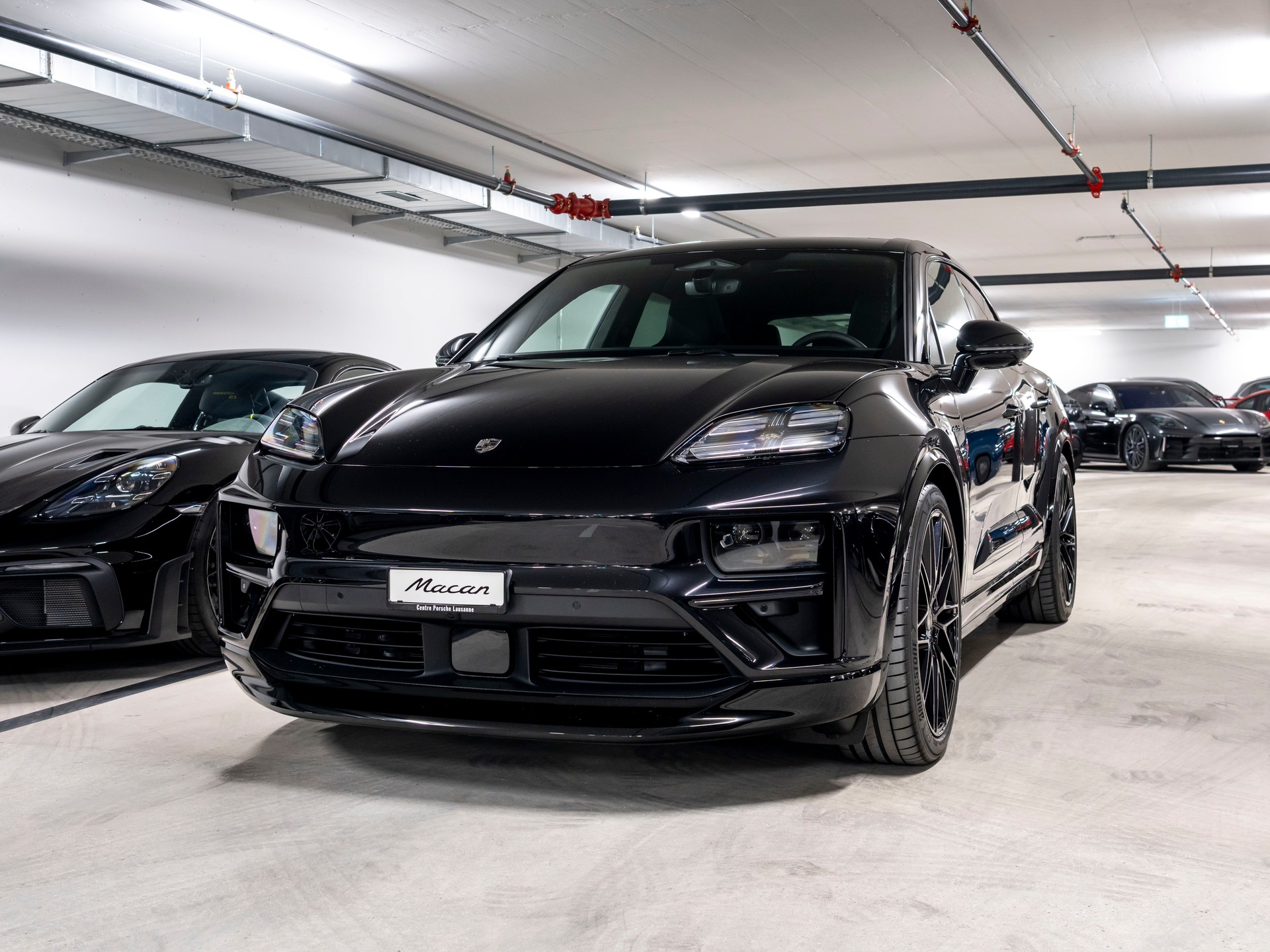 PORSCHE Macan Turbo 100kWh-image-0