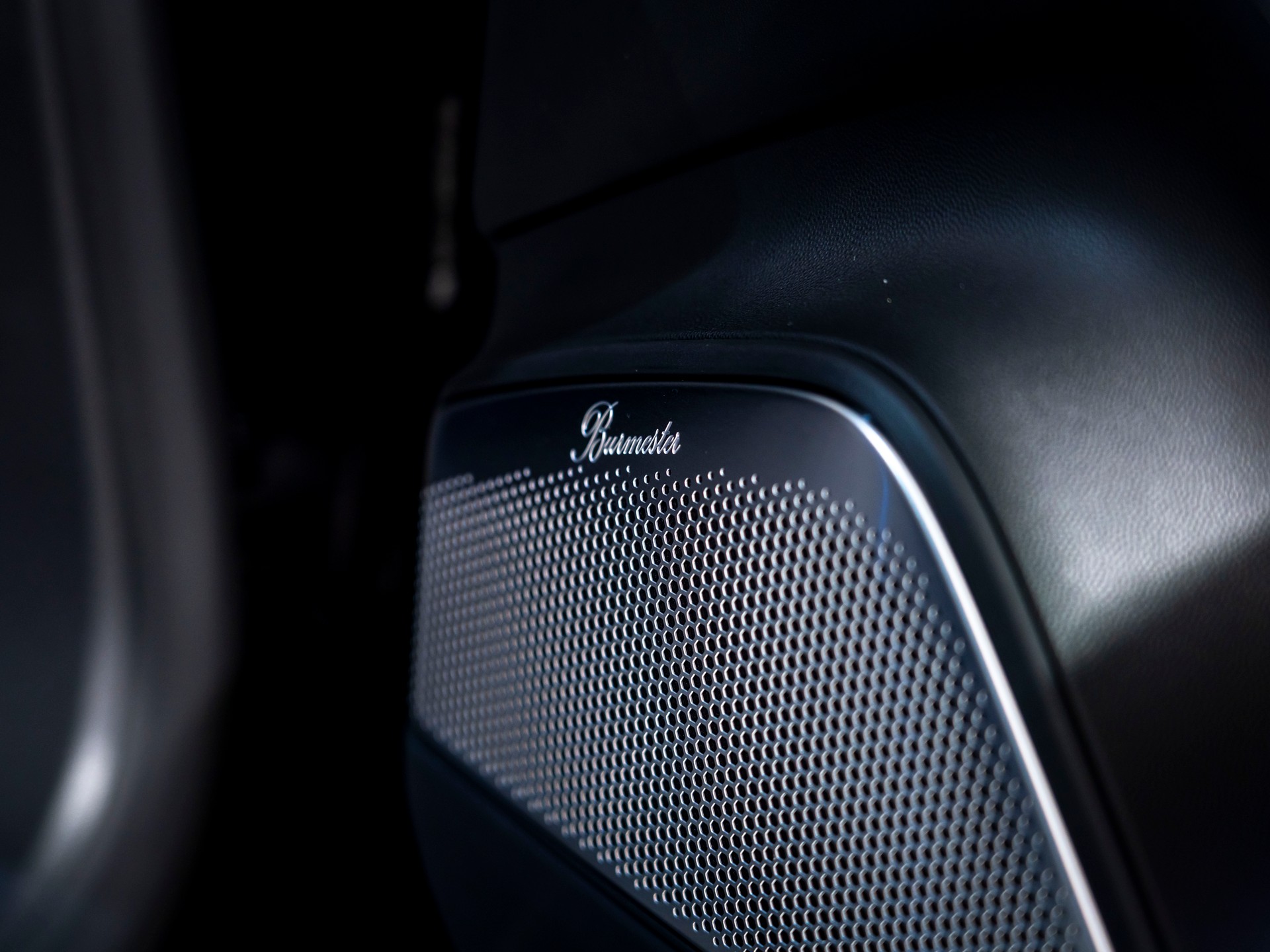 PORSCHE Macan Turbo 100kWh-image-20