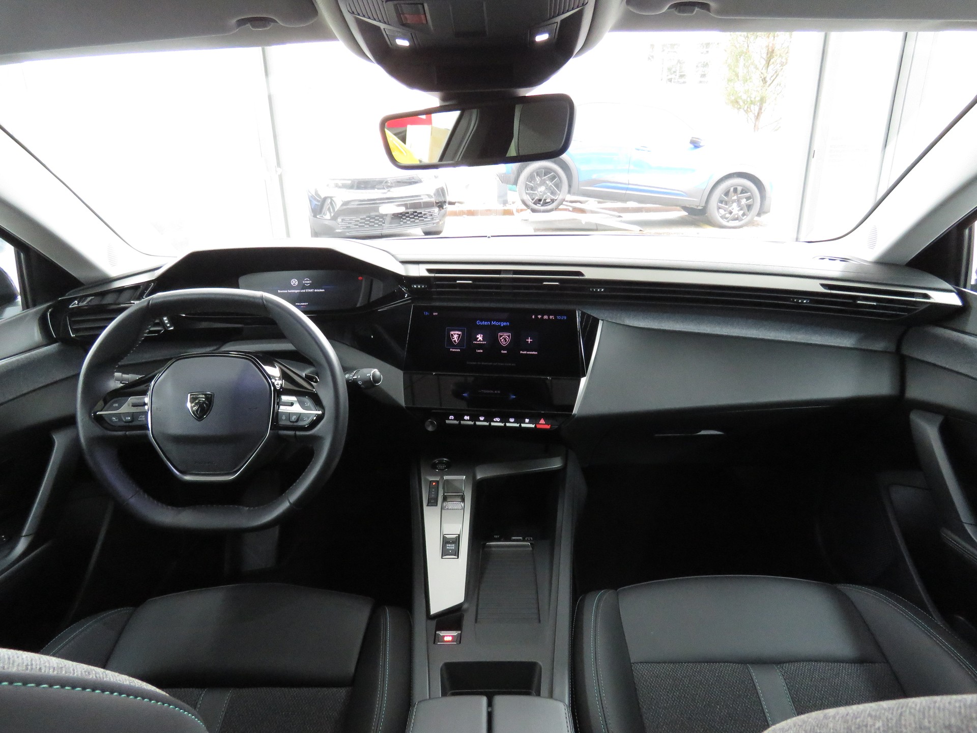 PEUGEOT 308 1.2 Pure Tech Allure Pack EAT8 (Automat)-image-13