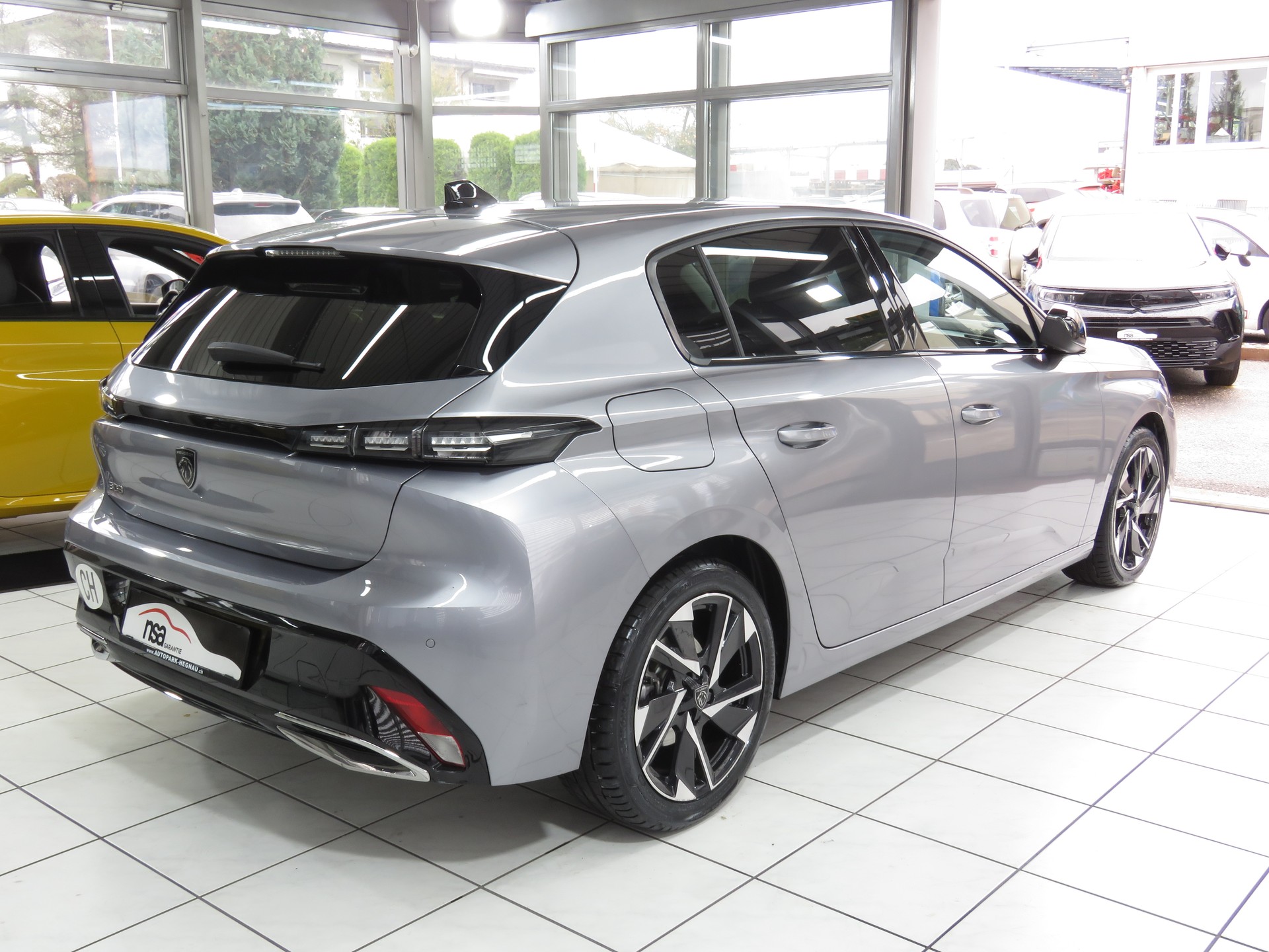 PEUGEOT 308 1.2 Pure Tech Allure Pack EAT8 (Automat)-image-3