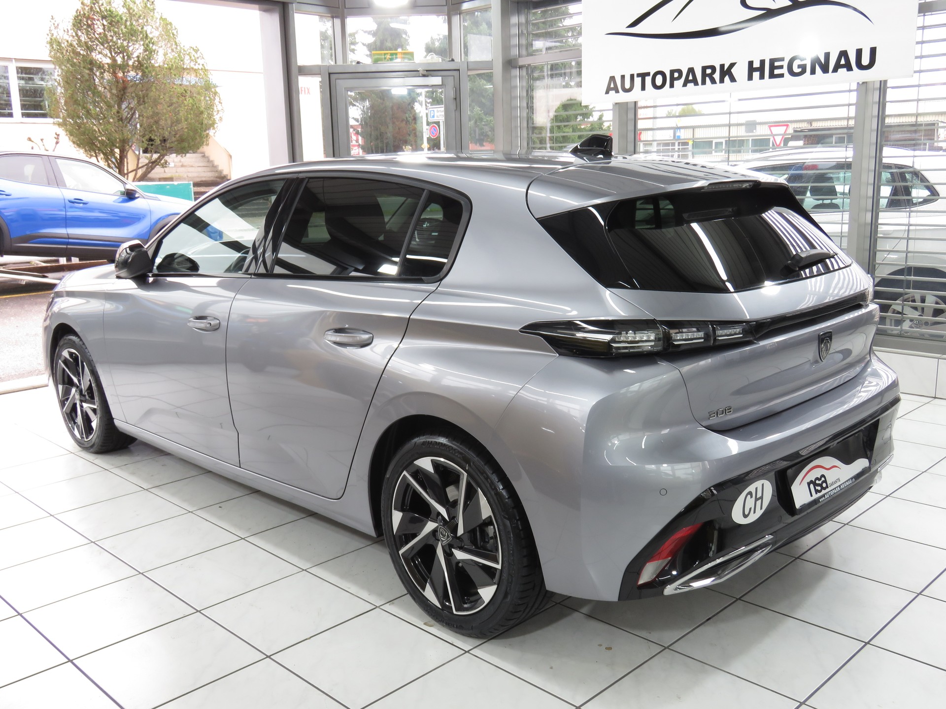 PEUGEOT 308 1.2 Pure Tech Allure Pack EAT8 (Automat)-image-5