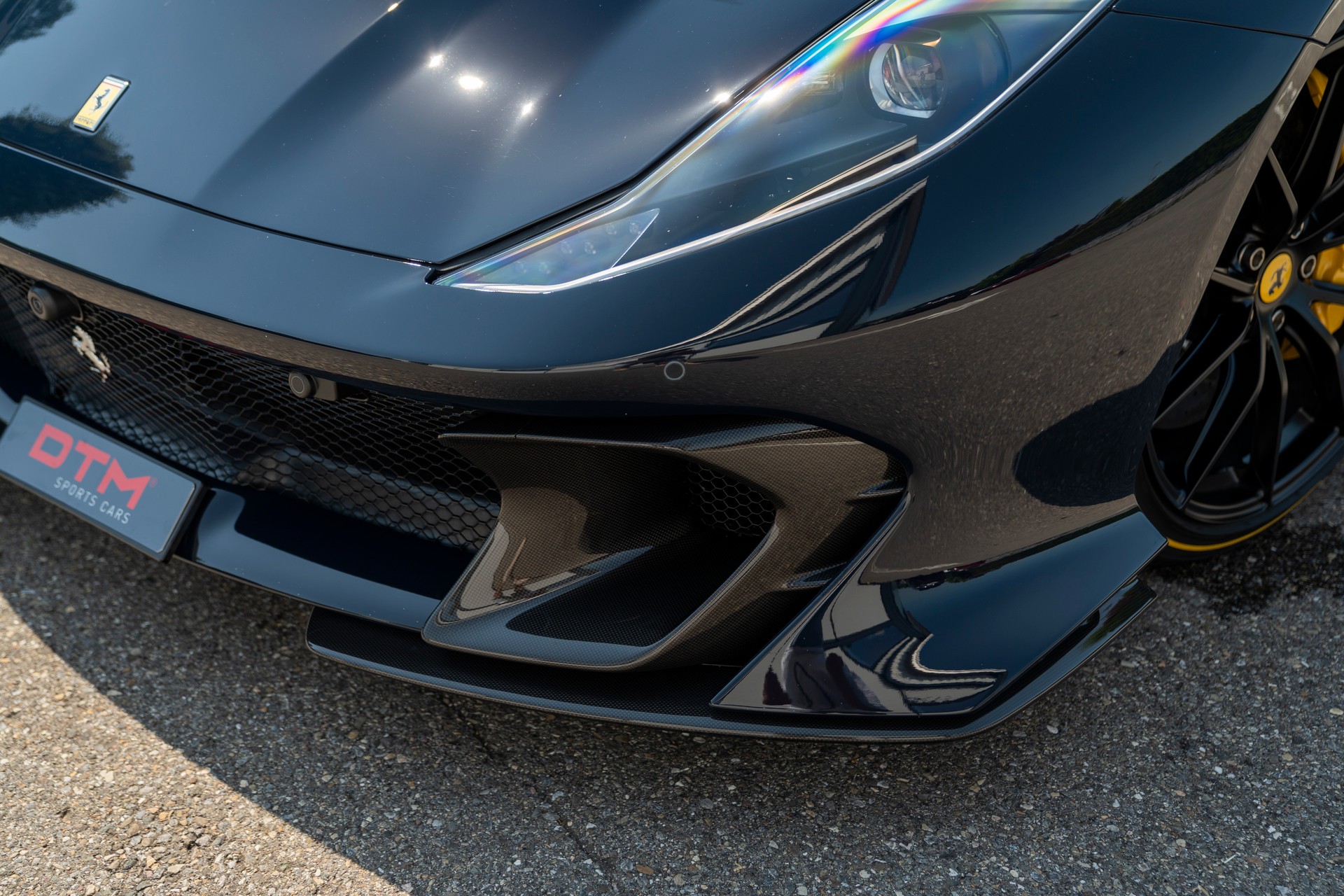 FERRARI 812 Competizione-image-8