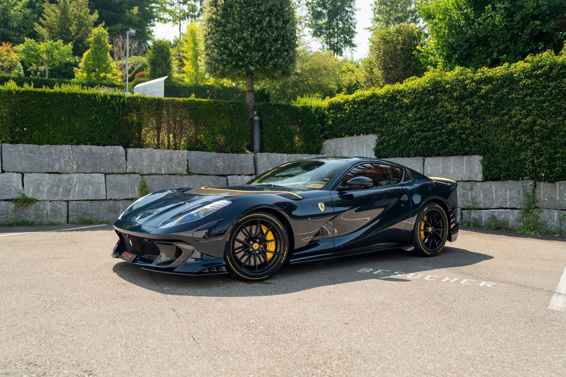 FERRARI 812 Competizione-image-0