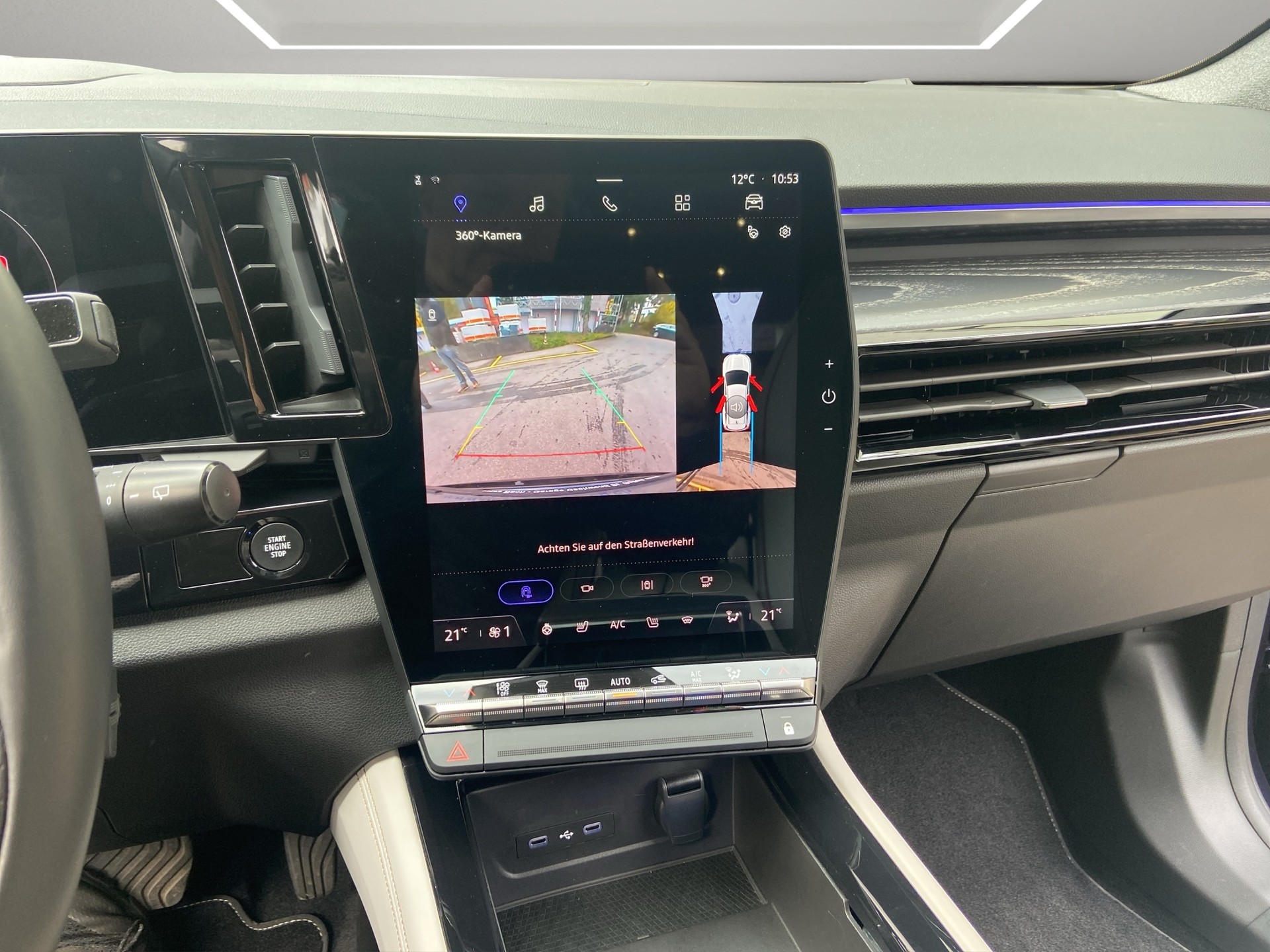 RENAULT Espace 1.2 E-Tech 200 Iconic-image-9