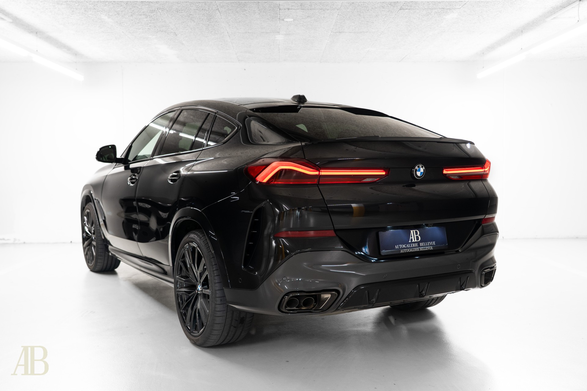 BMW X6 xDrive 48V 40i M Sport Steptronic CH-Fahrzeug-image-4