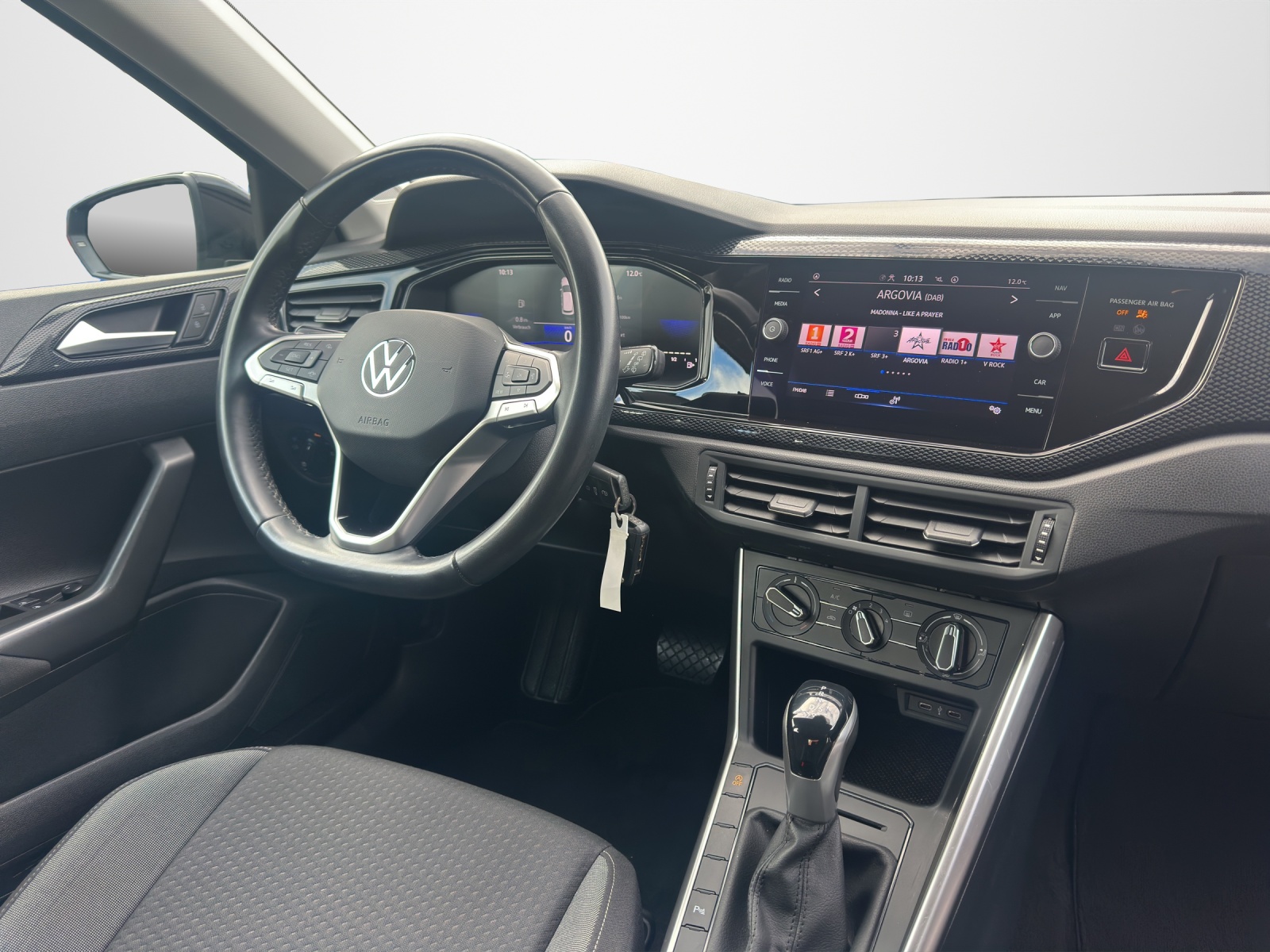 VW Polo 1.0 TSI Life DSG 110PS-image-11
