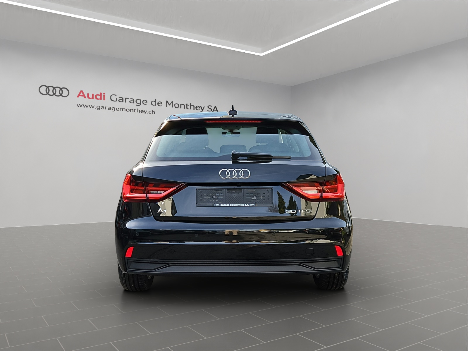 AUDI A1 Sportback 30 TFSI Attraction S-tronic-image-4