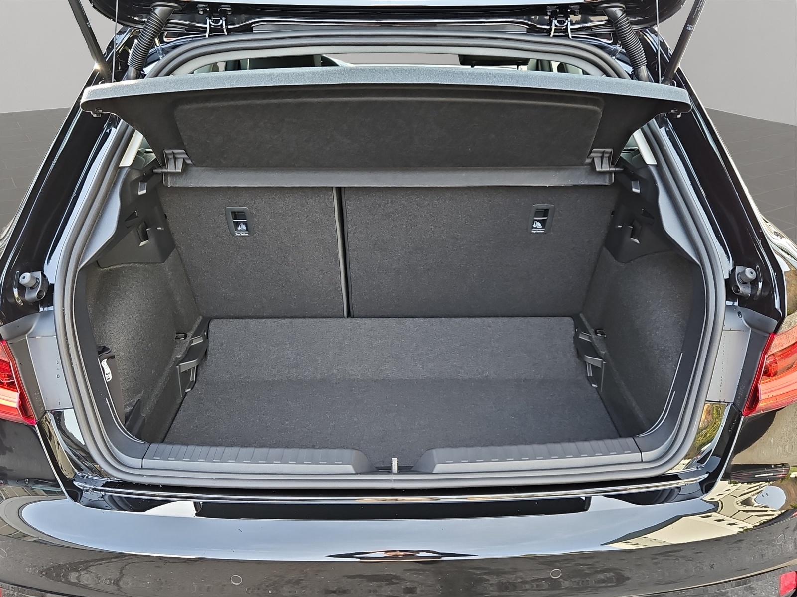 AUDI A1 Sportback 30 TFSI Attraction S-tronic-image-15
