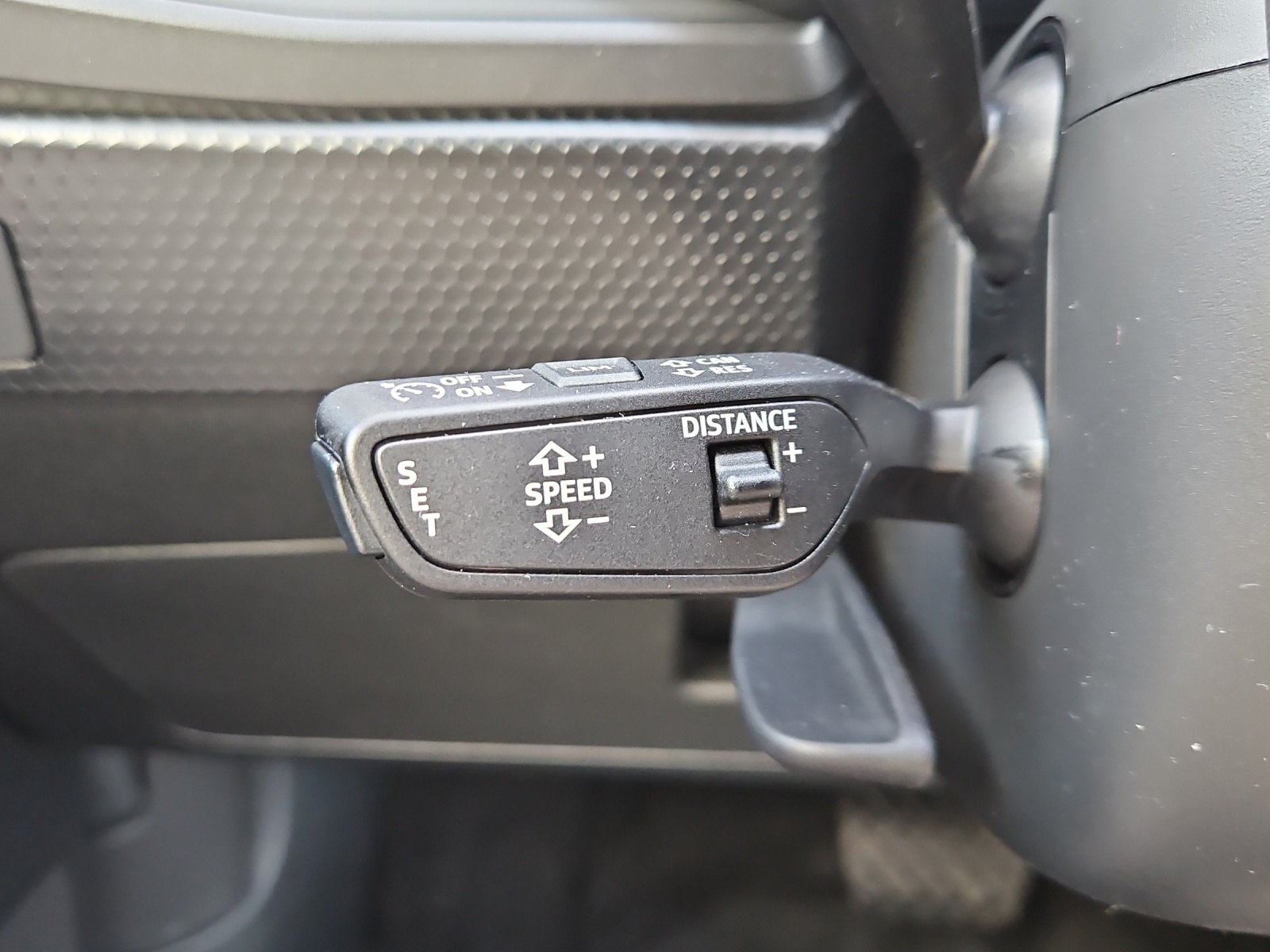 AUDI A1 Sportback 30 TFSI Attraction S-tronic-image-14