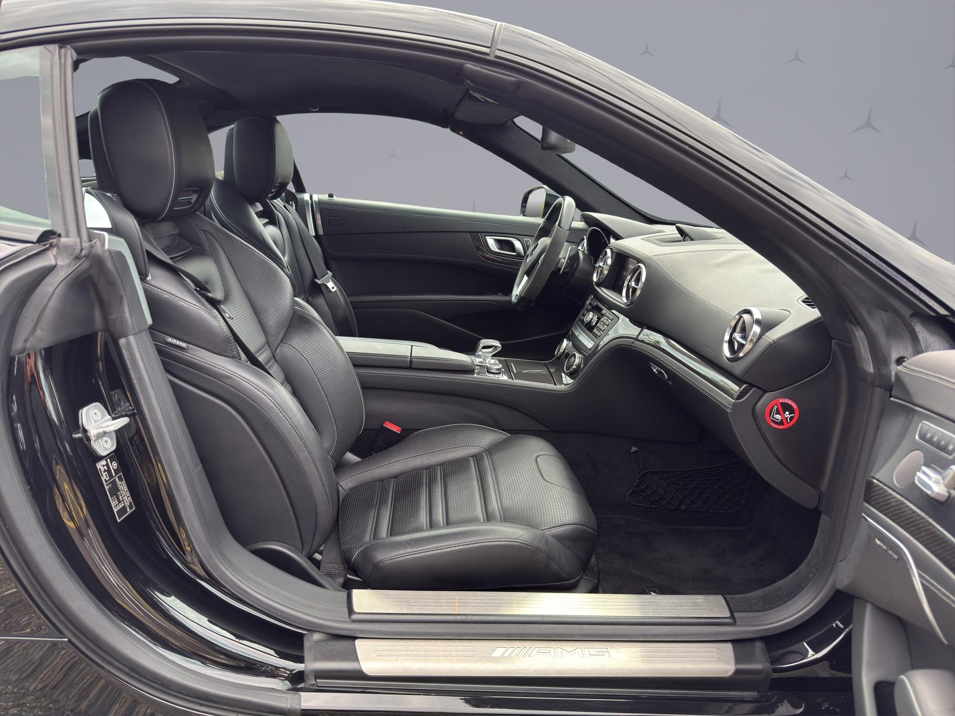 MERCEDES-BENZ SL 63 V8 AMG Cabriolet-image-12