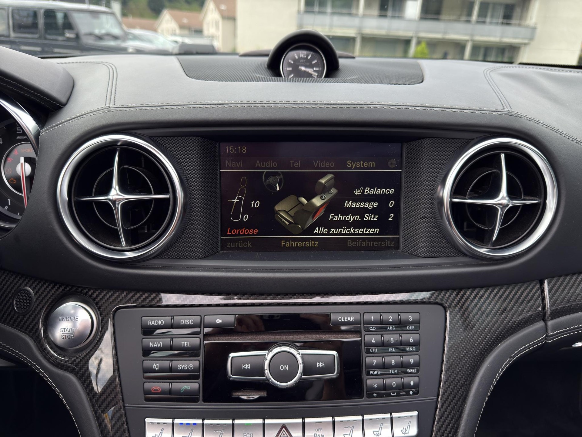 MERCEDES-BENZ SL 63 V8 AMG Cabriolet-image-18
