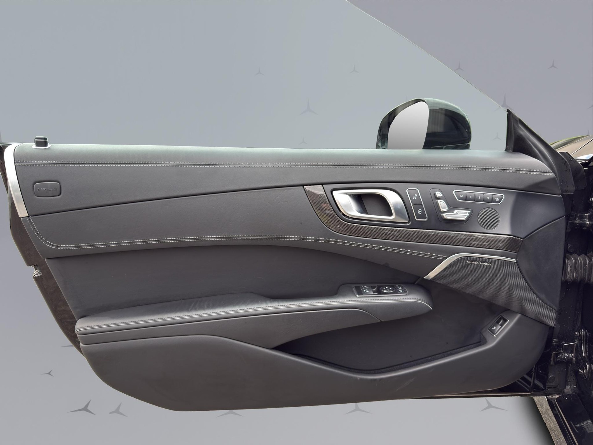 MERCEDES-BENZ SL 63 V8 AMG Cabriolet-image-22