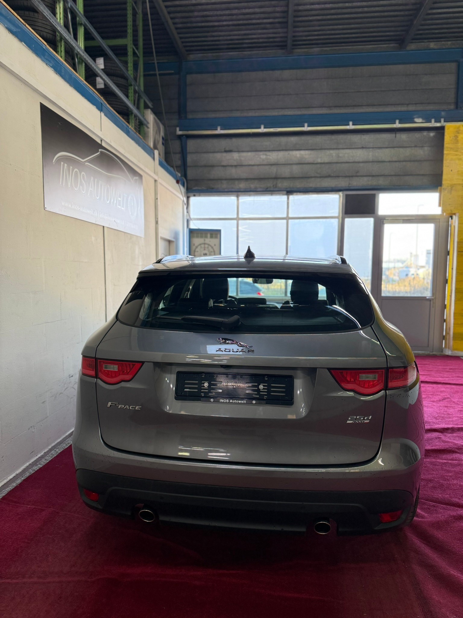 JAGUAR 2.0 D 240 CF Swiss Edition AWD-image-5