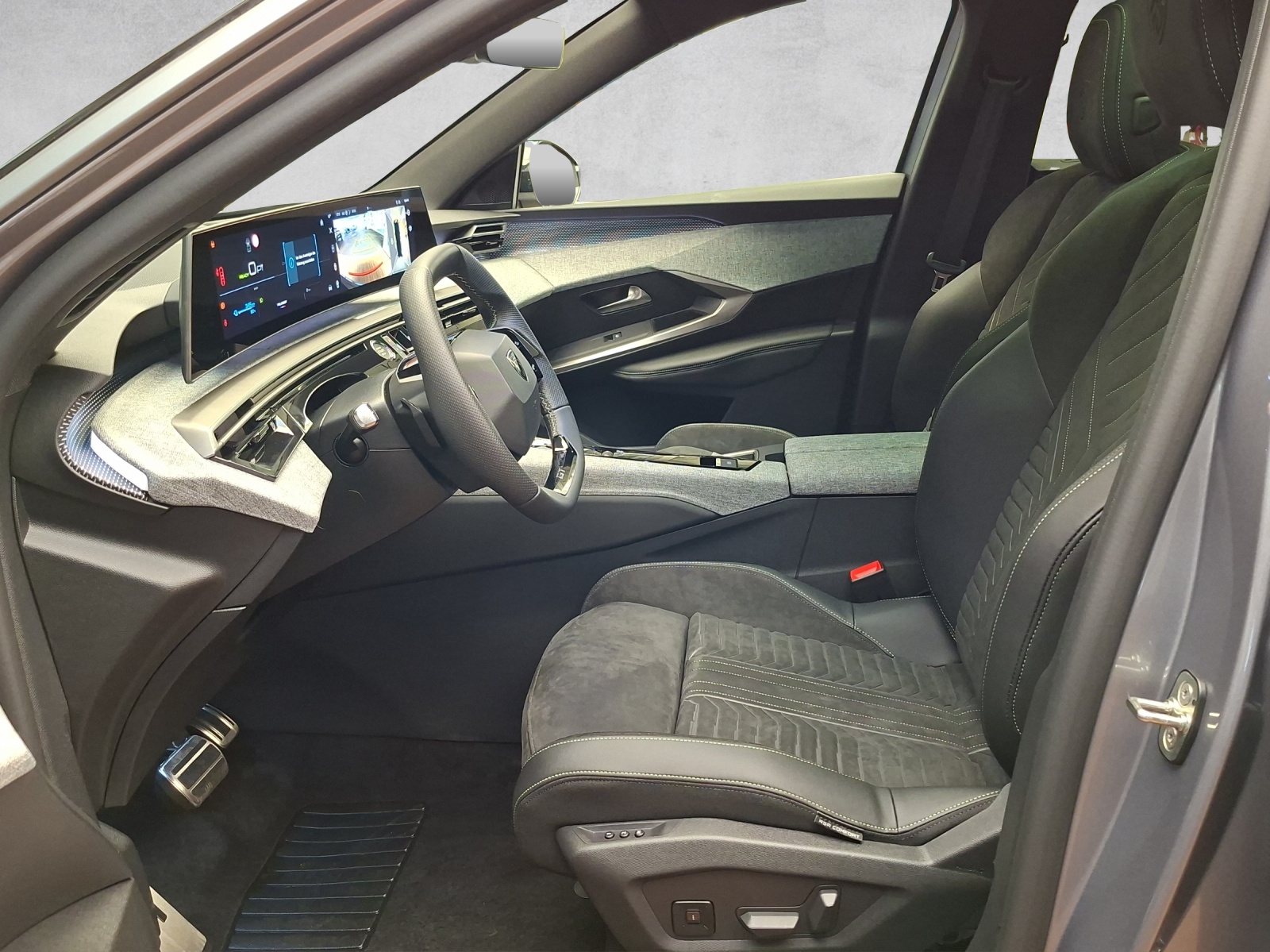 PEUGEOT 5008 e-Launch Edition AWD 73kWh-image-14