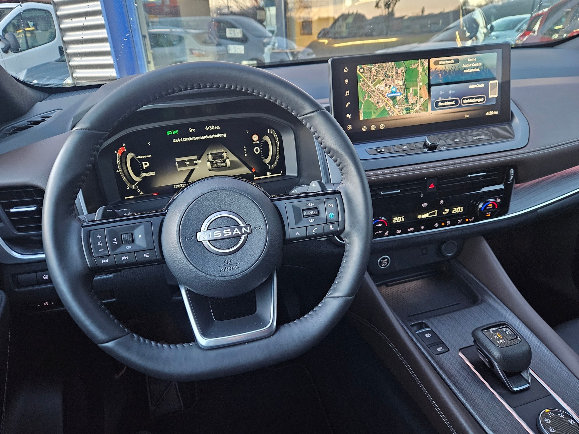 NISSAN Qashqai 1.3 DIG-T MHEV Tekna Xtronic 4x4-showroom-element-3