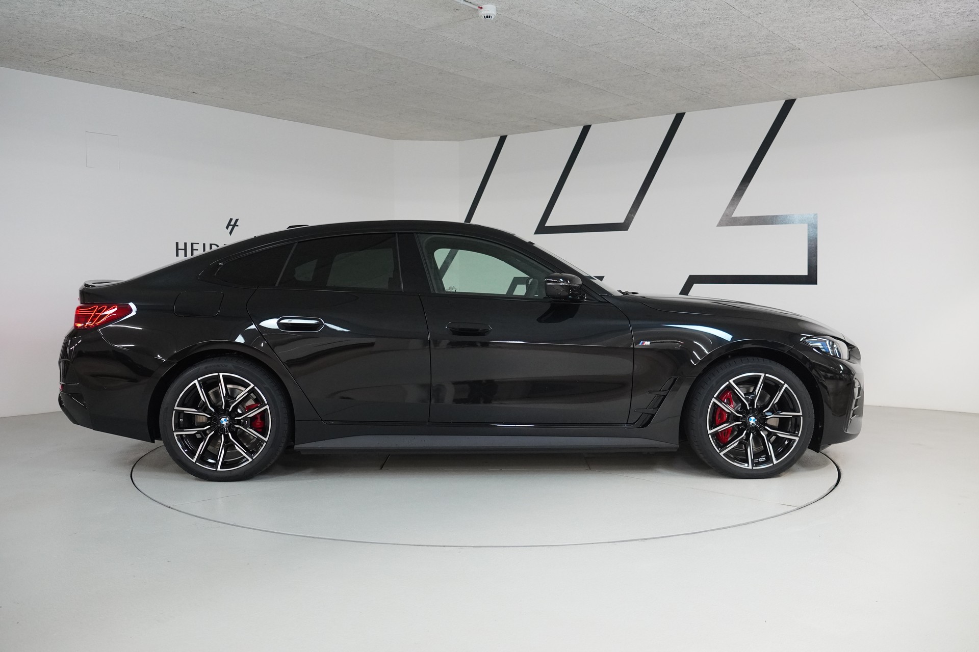BMW i4 xDrive 40 M Sport Pro-image-7