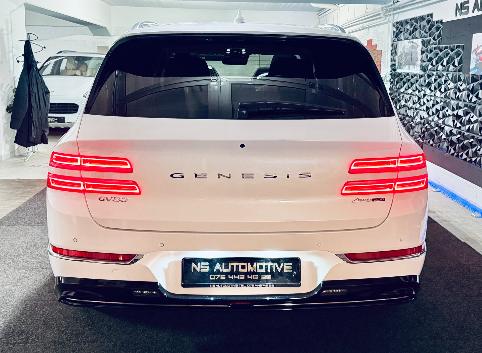 GENESIS GV80 3.0 CRDI Luxus 7 Seater AT8 AWD-image-4
