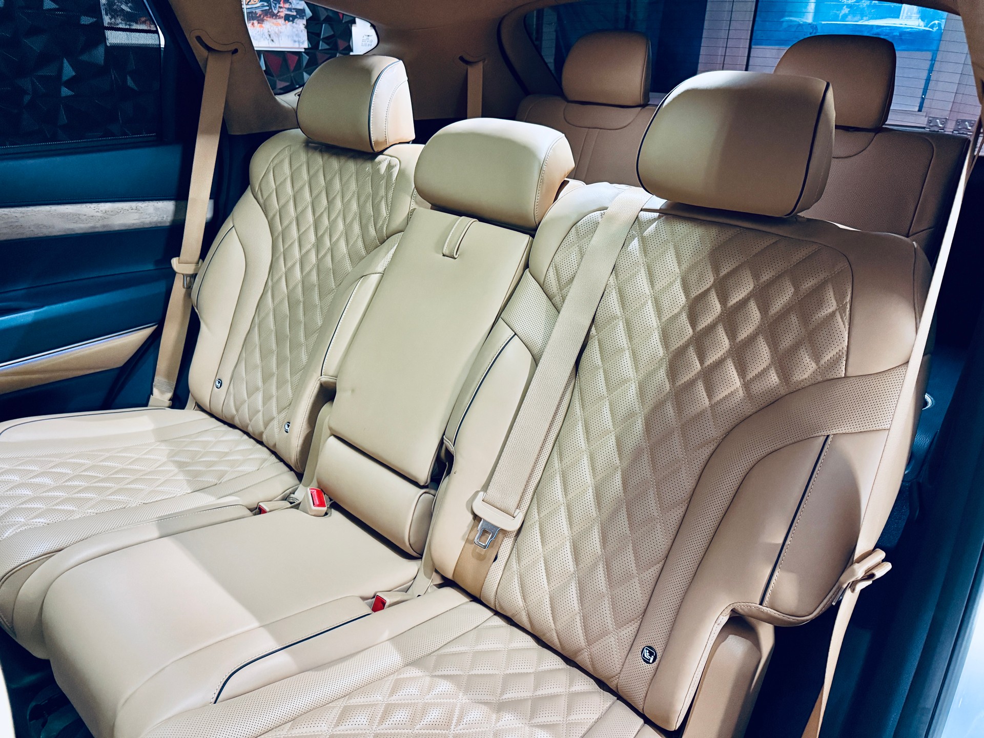 GENESIS GV80 3.0 CRDI Luxus 7 Seater AT8 AWD-image-26