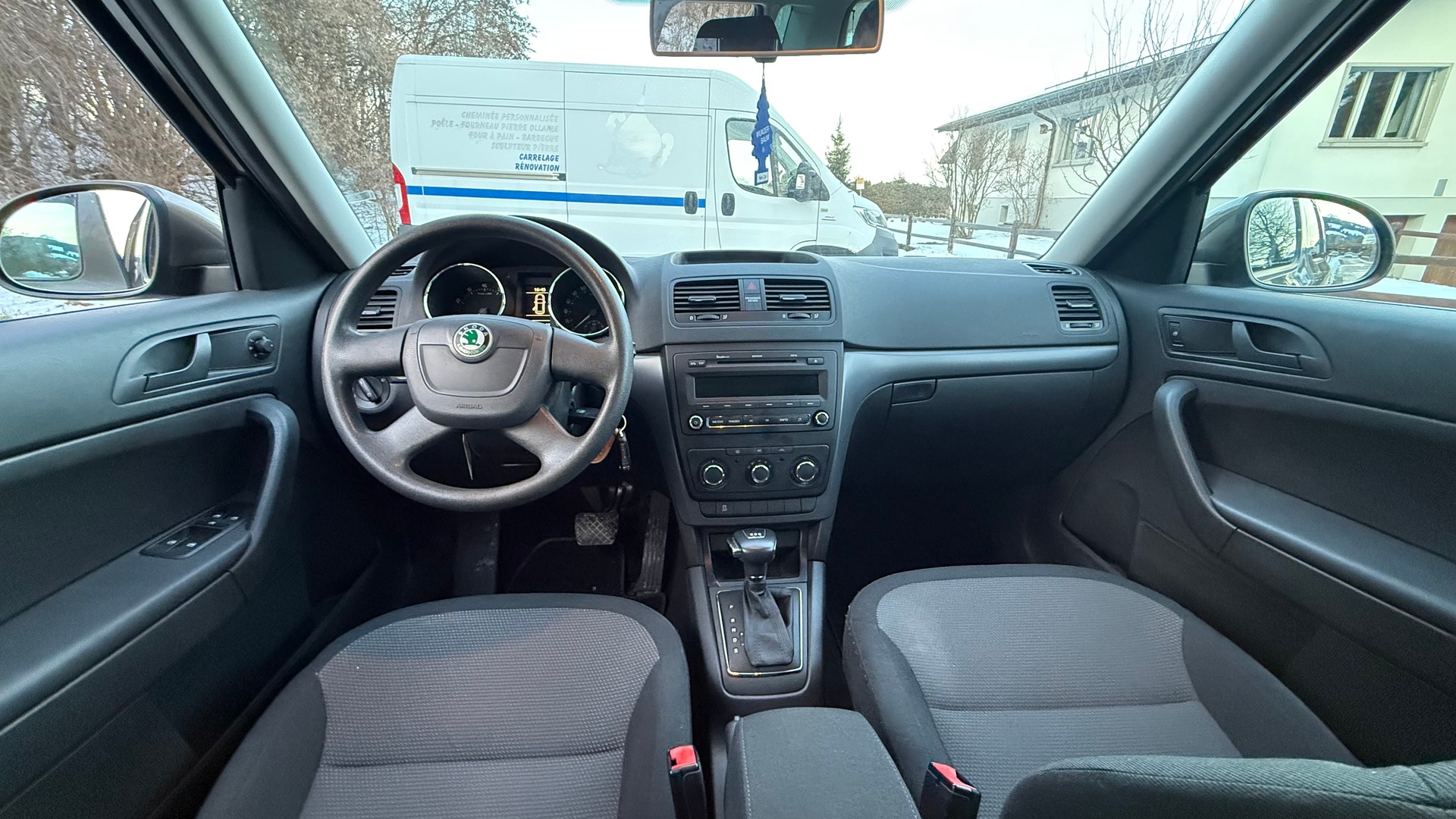 SKODA Yeti 1.2 TSI Active DSG-image-8