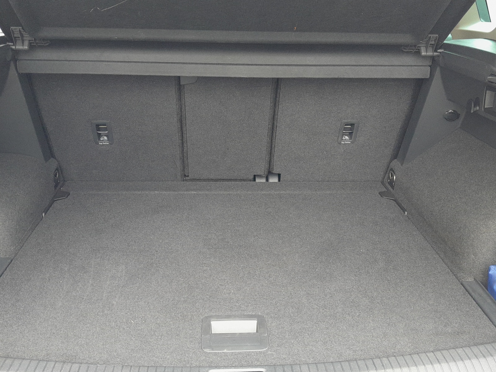 VW Tiguan 2.0 TDI SCR Elegance 4Motion DSG-image-11