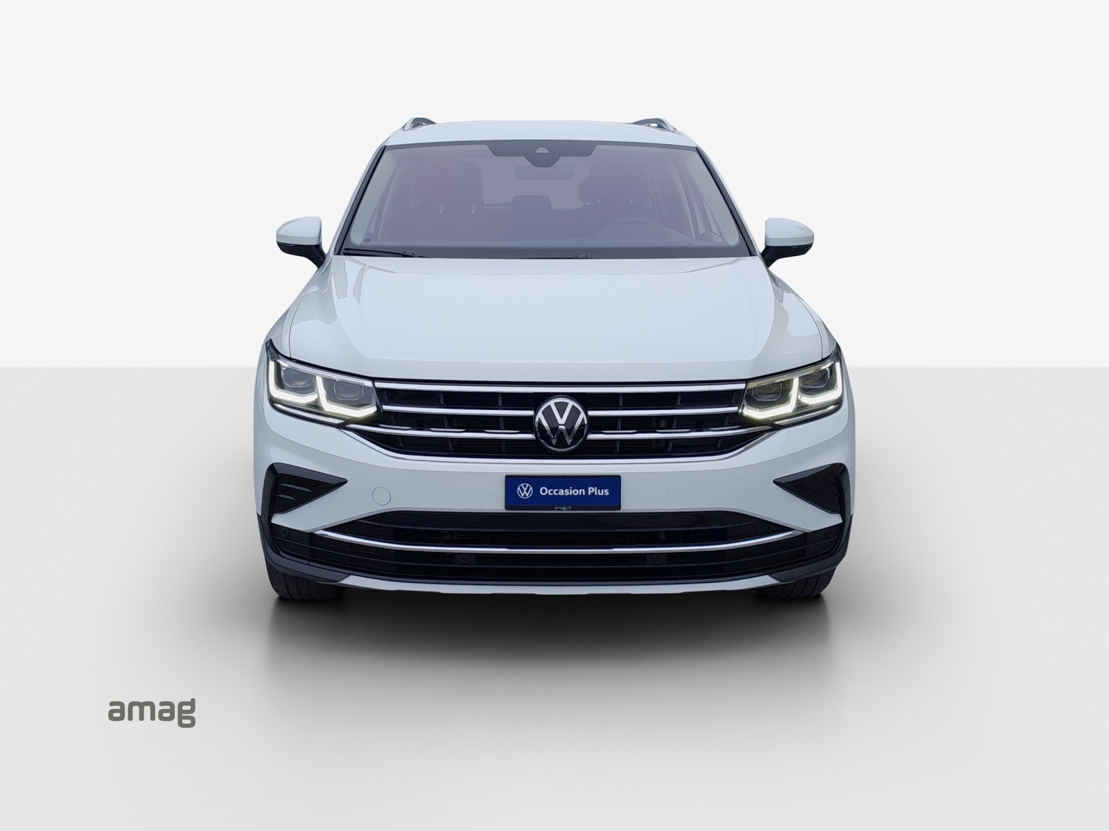 VW Tiguan 2.0 TDI SCR Elegance 4Motion DSG-image-6