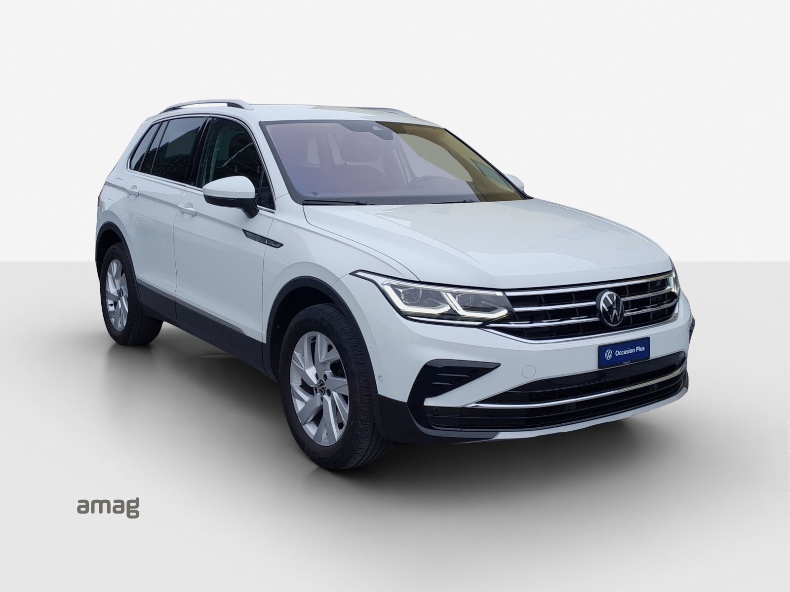 VW Tiguan 2.0 TDI SCR Elegance 4Motion DSG-image-5
