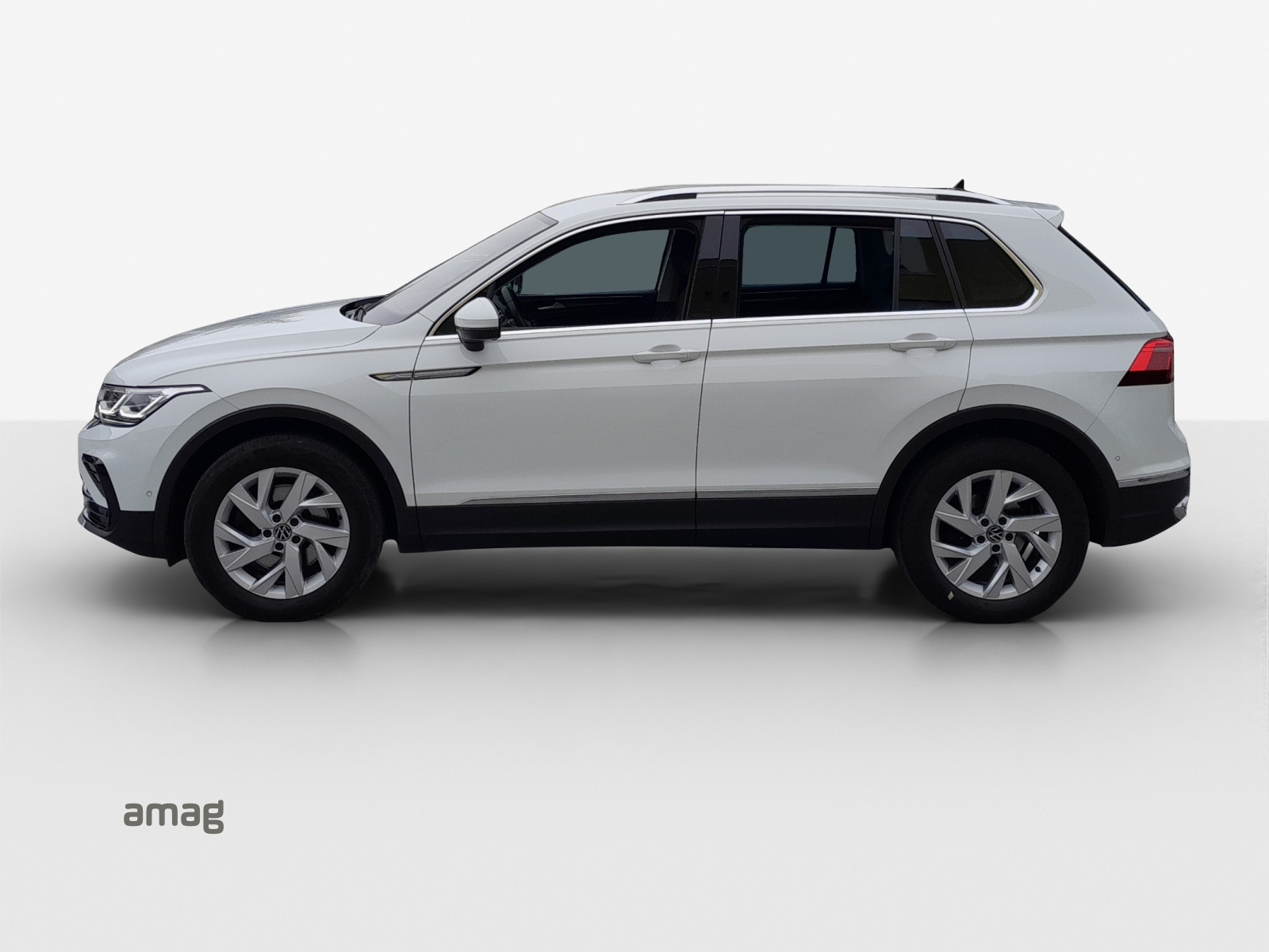 VW Tiguan 2.0 TDI SCR Elegance 4Motion DSG-image-1