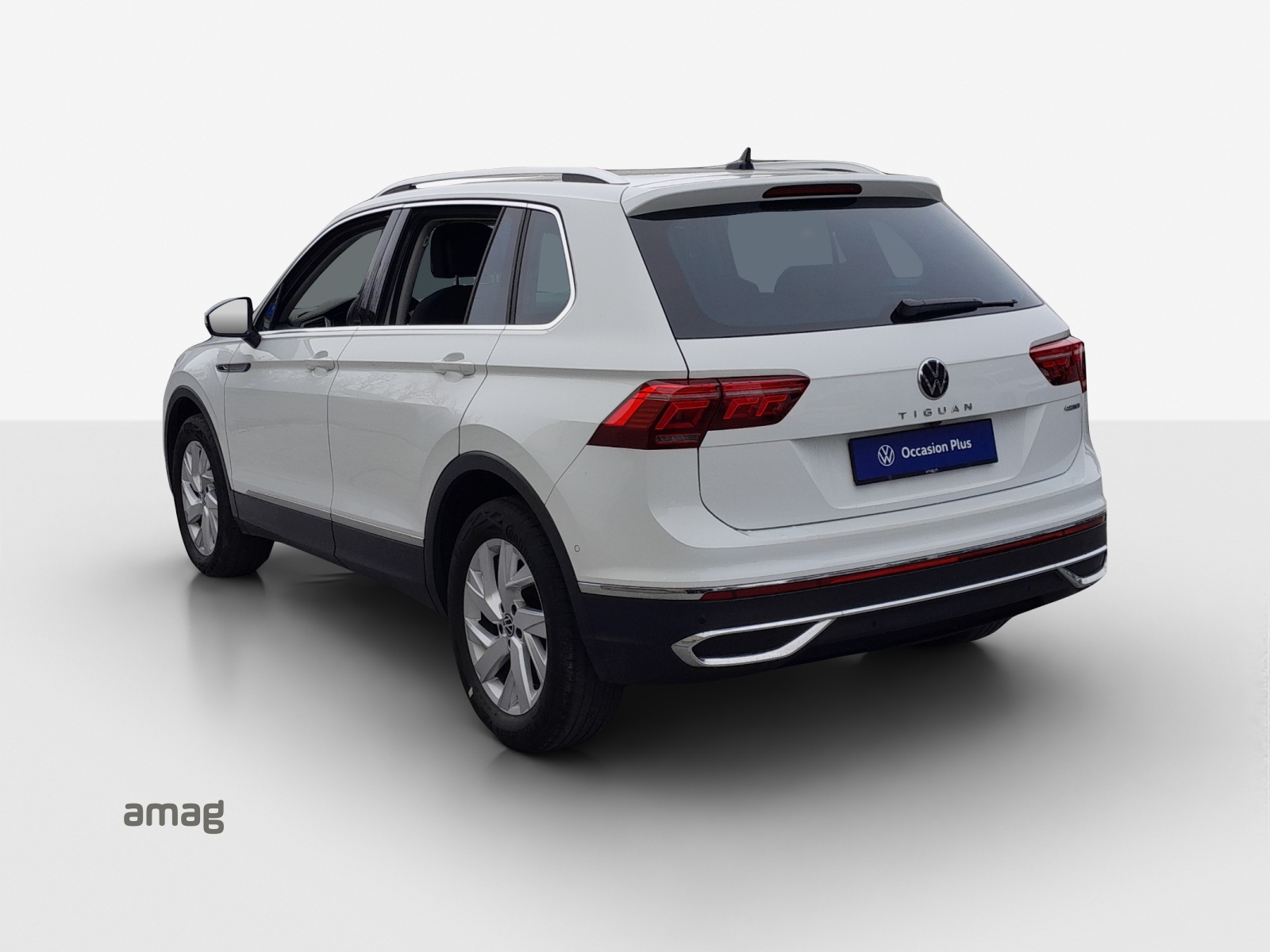 VW Tiguan 2.0 TDI SCR Elegance 4Motion DSG-image-2