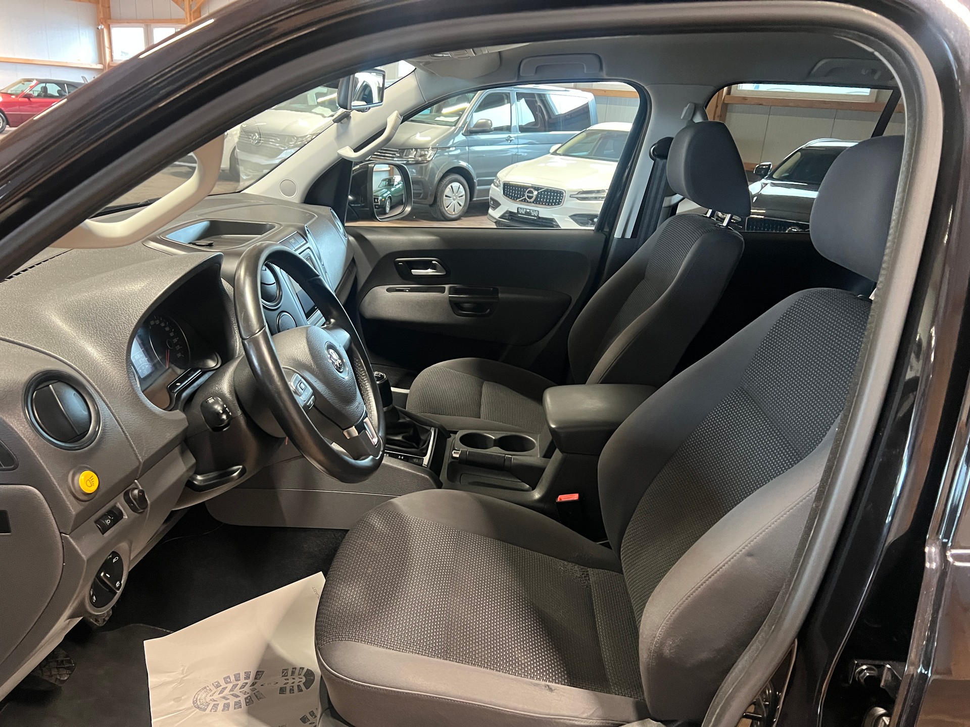 VW Amarok 2.0 BiTDI Trendline Gölä 4Motion permanent-image-8
