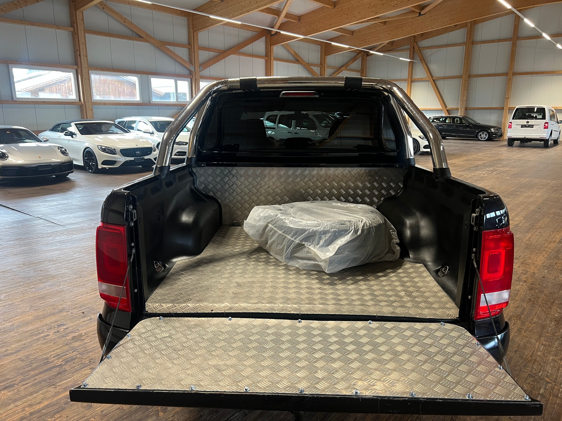 VW Amarok 2.0 BiTDI Trendline Gölä 4Motion permanent-image-14