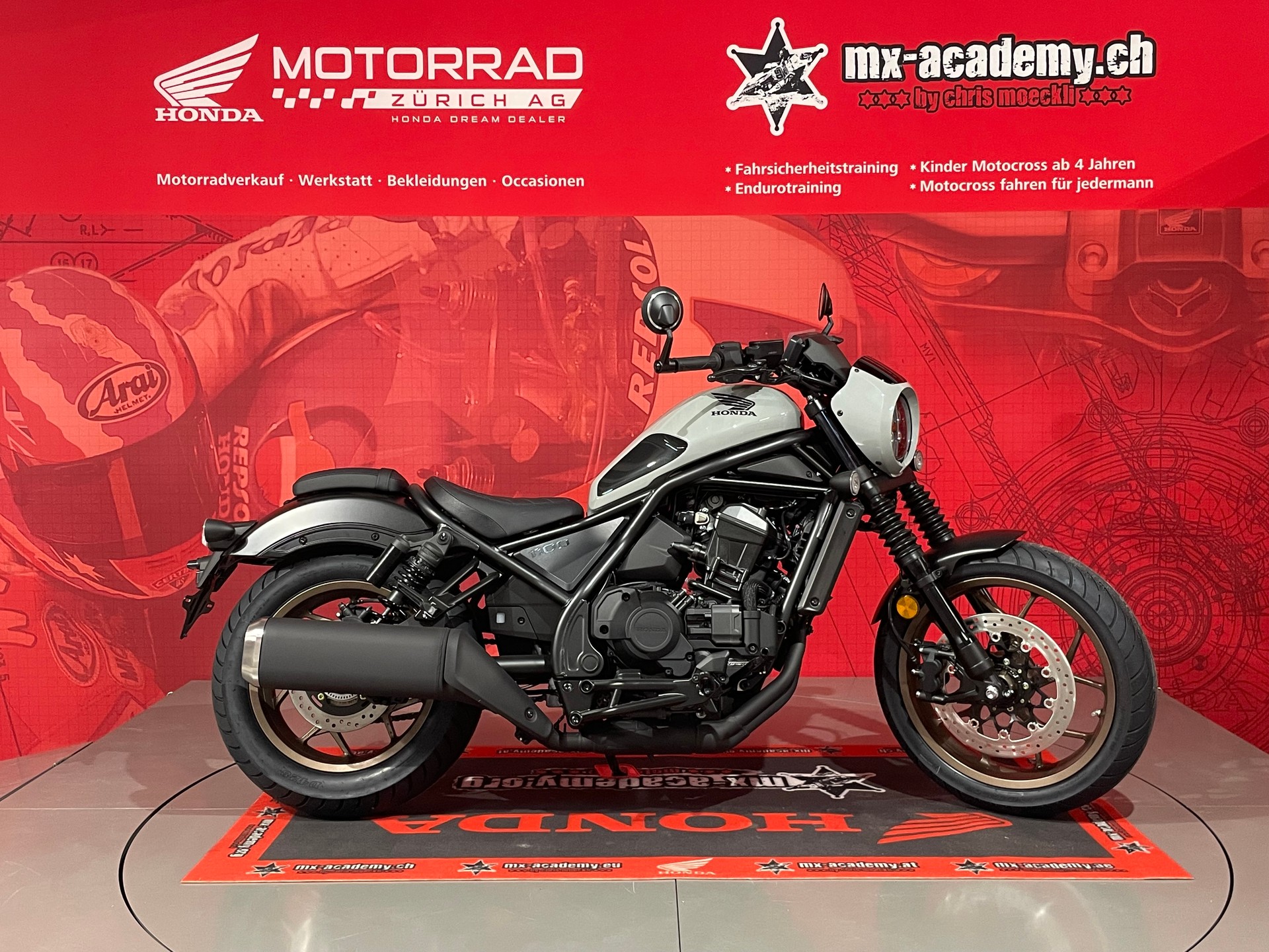 HONDA *CMX 1100 SE 2026**Pearl Deep Mud Grey*-showroom-element-1